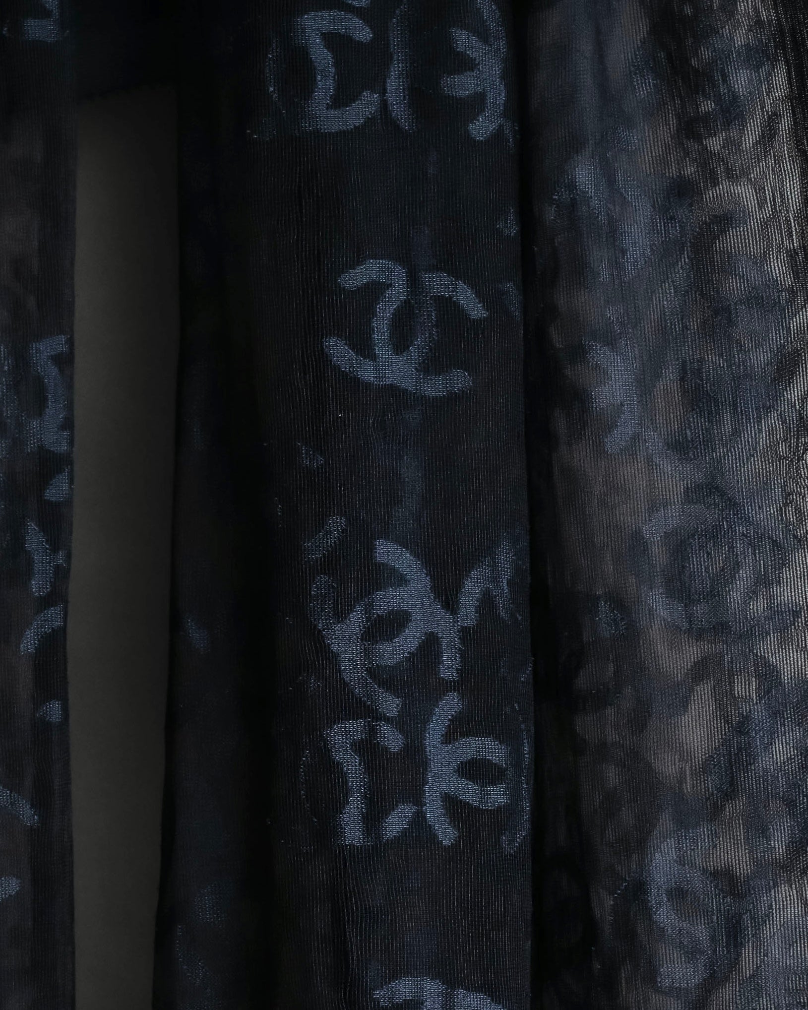 "CHANEL" Coco Mark scattered sheer large scarf