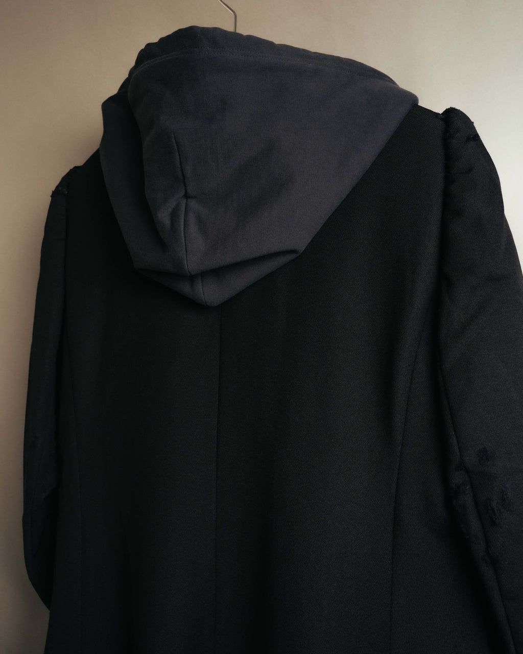 "BALENCIAGA" 2022 Distressed hooded long coat