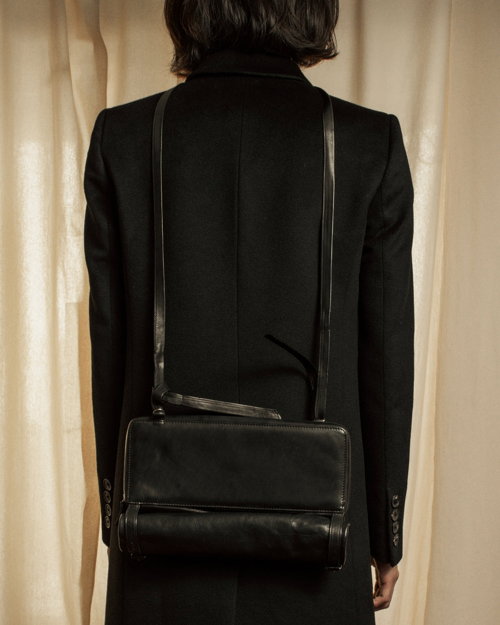 –SPECIAL– "ANN DEMEULEMEESTER" 2010-2013 Transformable roll-top vitello leather bag