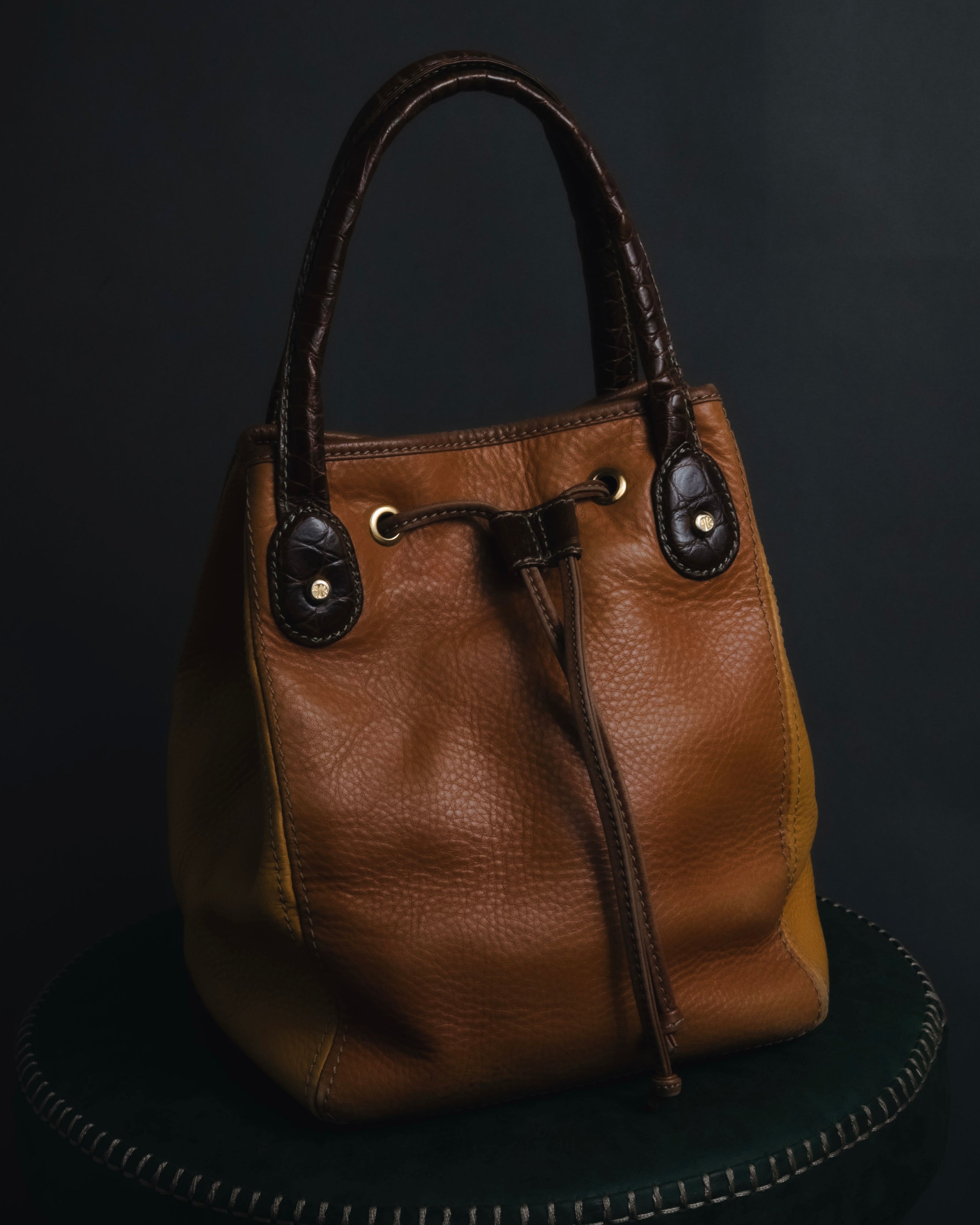 "LOEWE" 90’s drawstring leather bucket bag