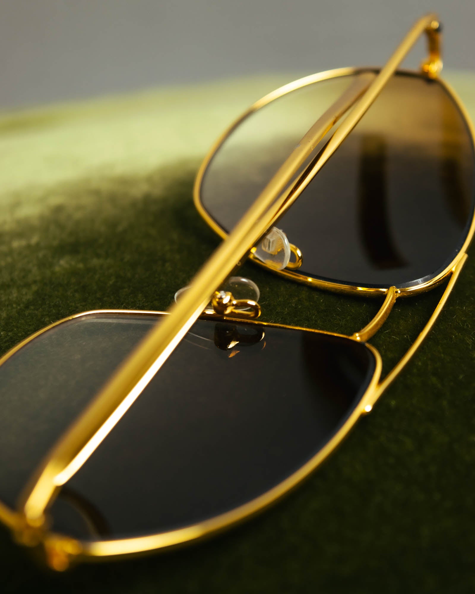 "GUCCI" Classic gold metal aviator sunglasses