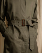 "BURBERRYS" Cape-attached design stand collar coat