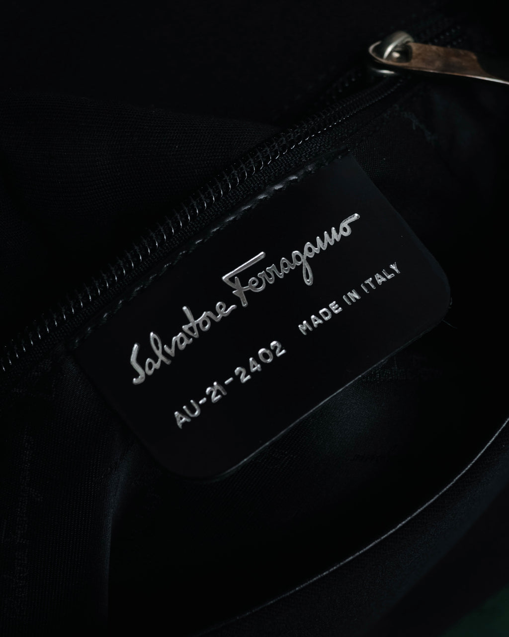 "Salvatore Ferragamo" 90’s-00’s Archive shoe embossed leather shoulder bag