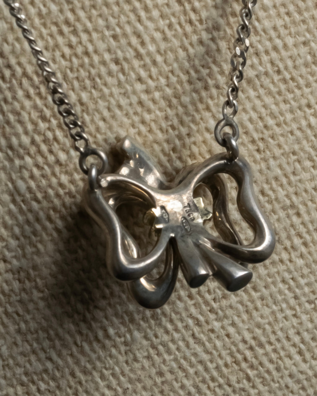 "Tiffany & Co." Silver 925 ribbon motif necklace