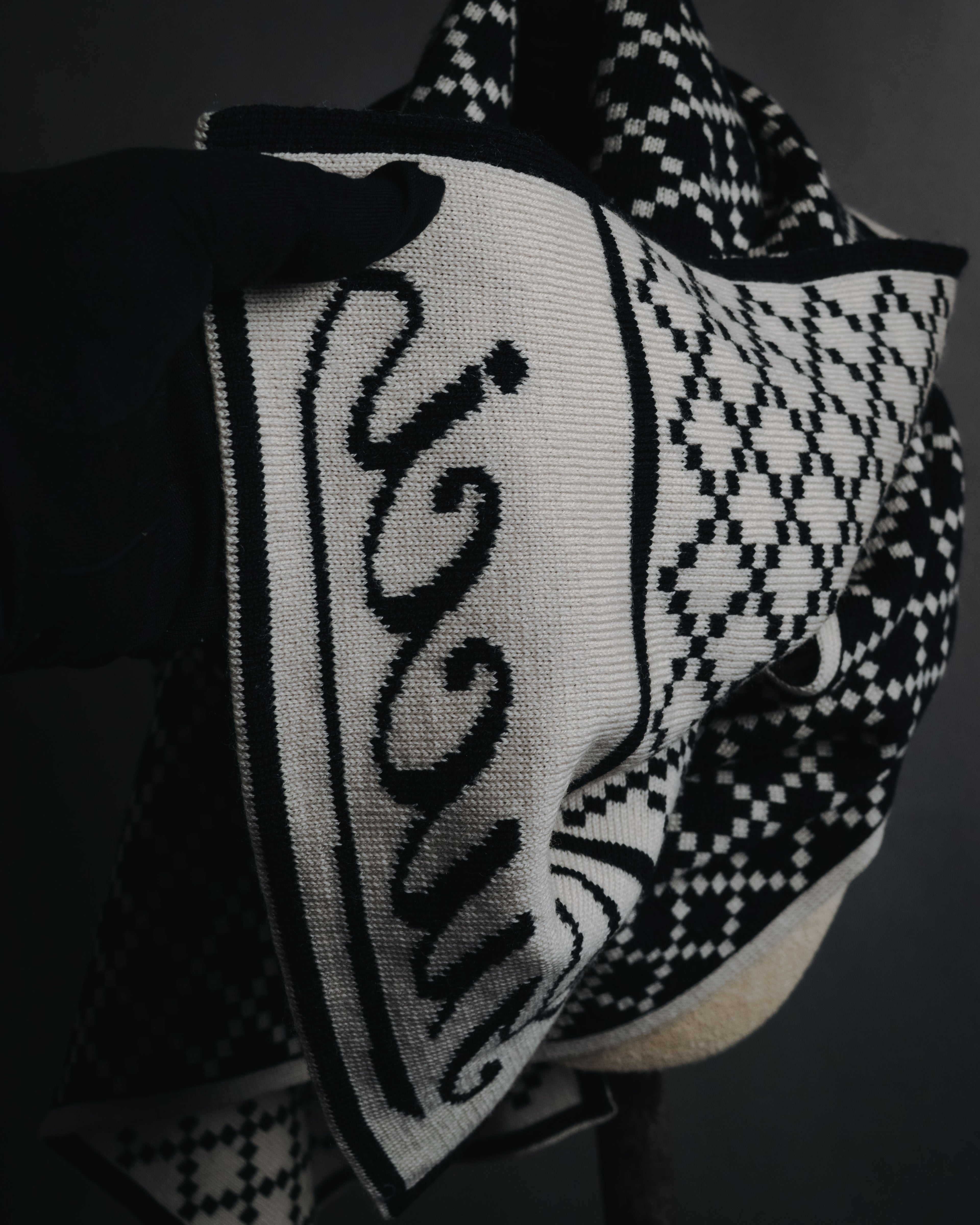 "GUCCI" 2016-2020 Script logo diamond-knit stole