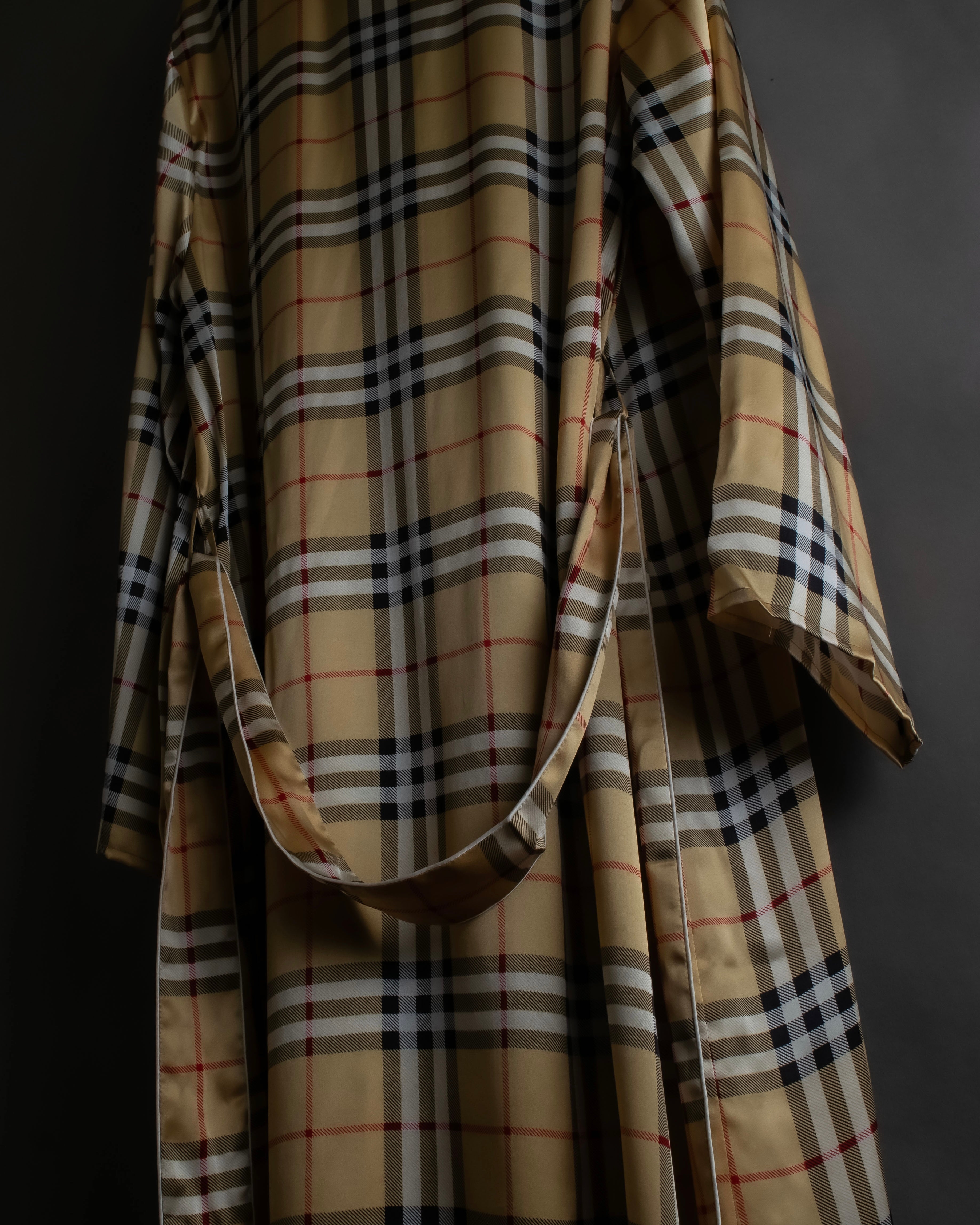 "BURBERRYS" Nova check maxi length silk gown coat