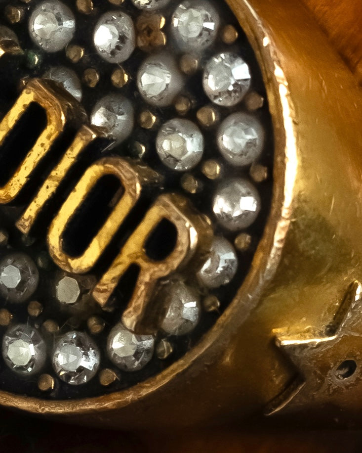 "DIOR" J’ADIOR engraved signet ring