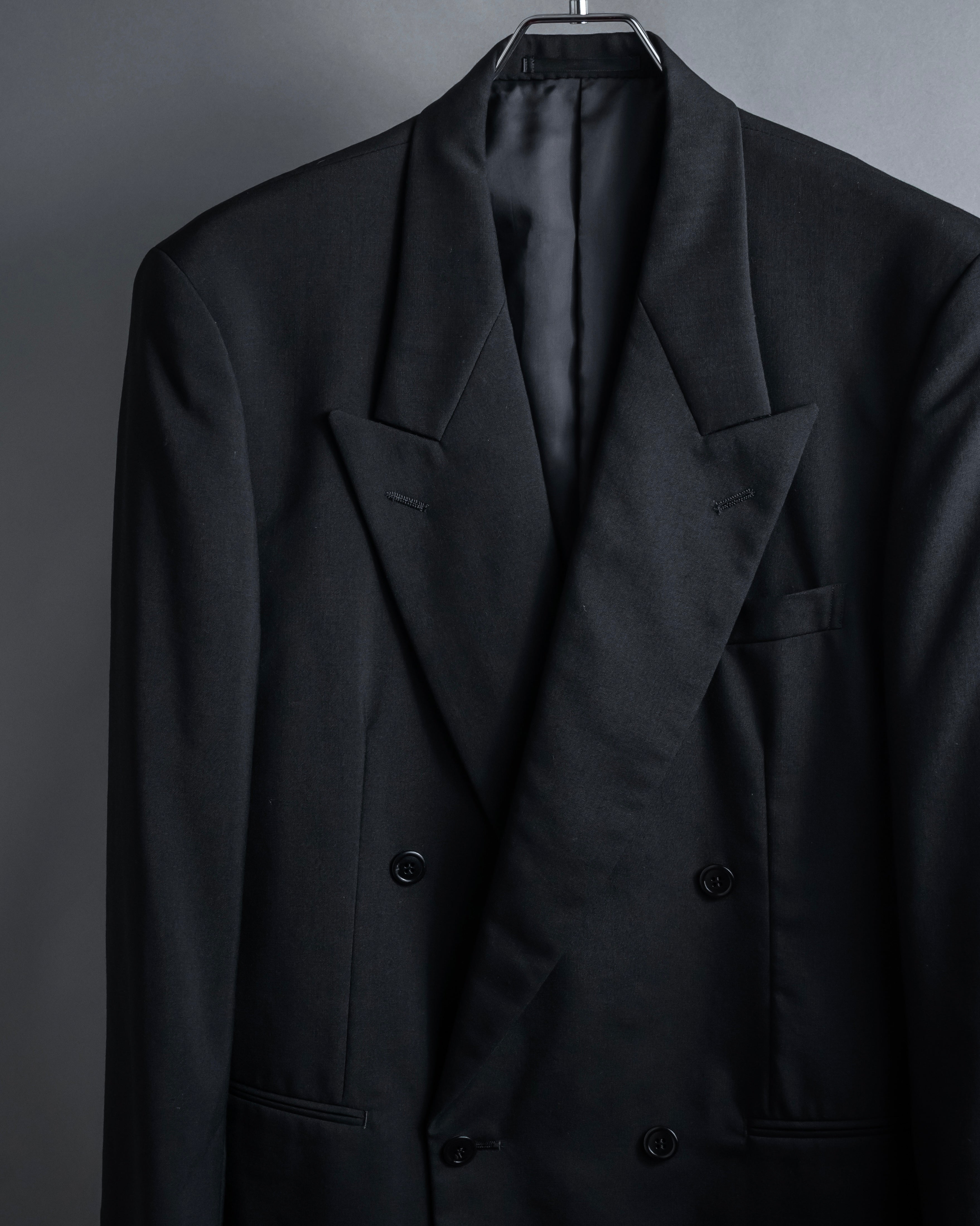 "YVES SAINT LAURENT" Straight tailoring design set up