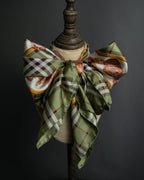 "BURBERRYS" Rose motif layered check pattern silk scarf