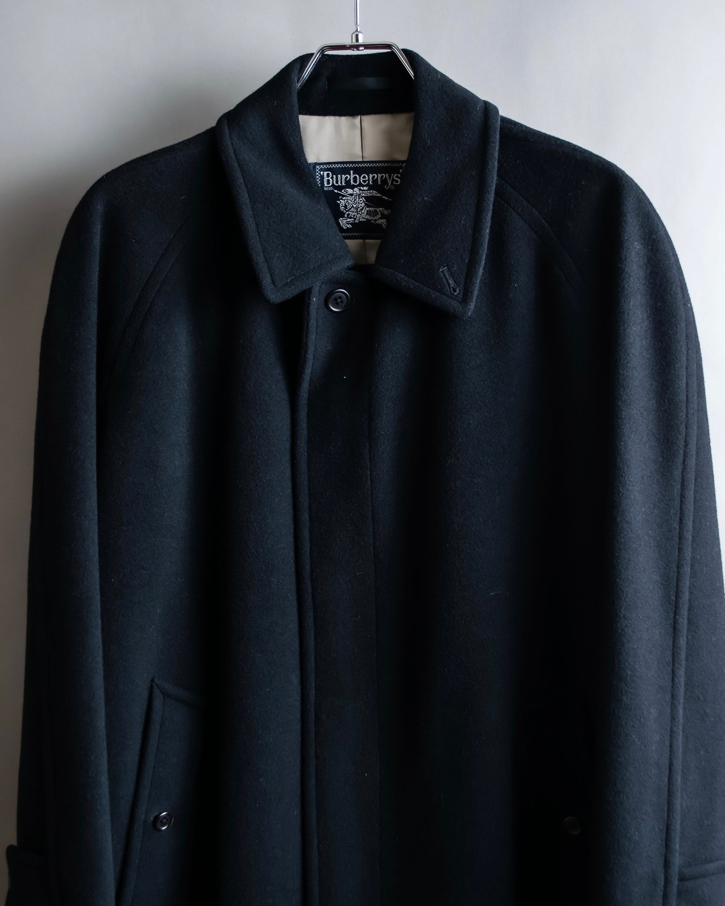 "BURBERRYS" Fly front cashmere blend soutien collar coat