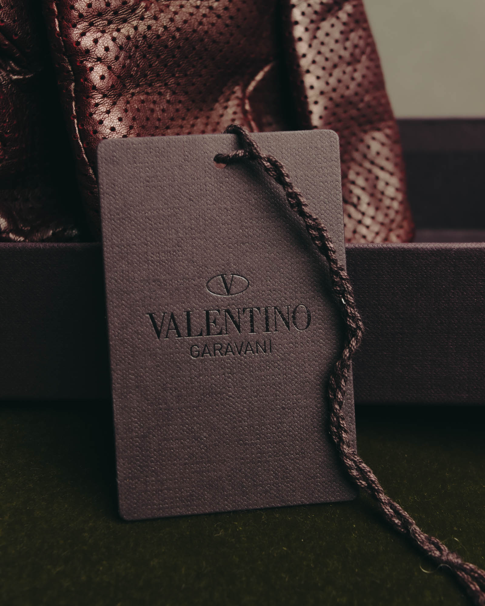 "VALENTINO GARAVANI" 2010's Burgundy perforated leather gloves