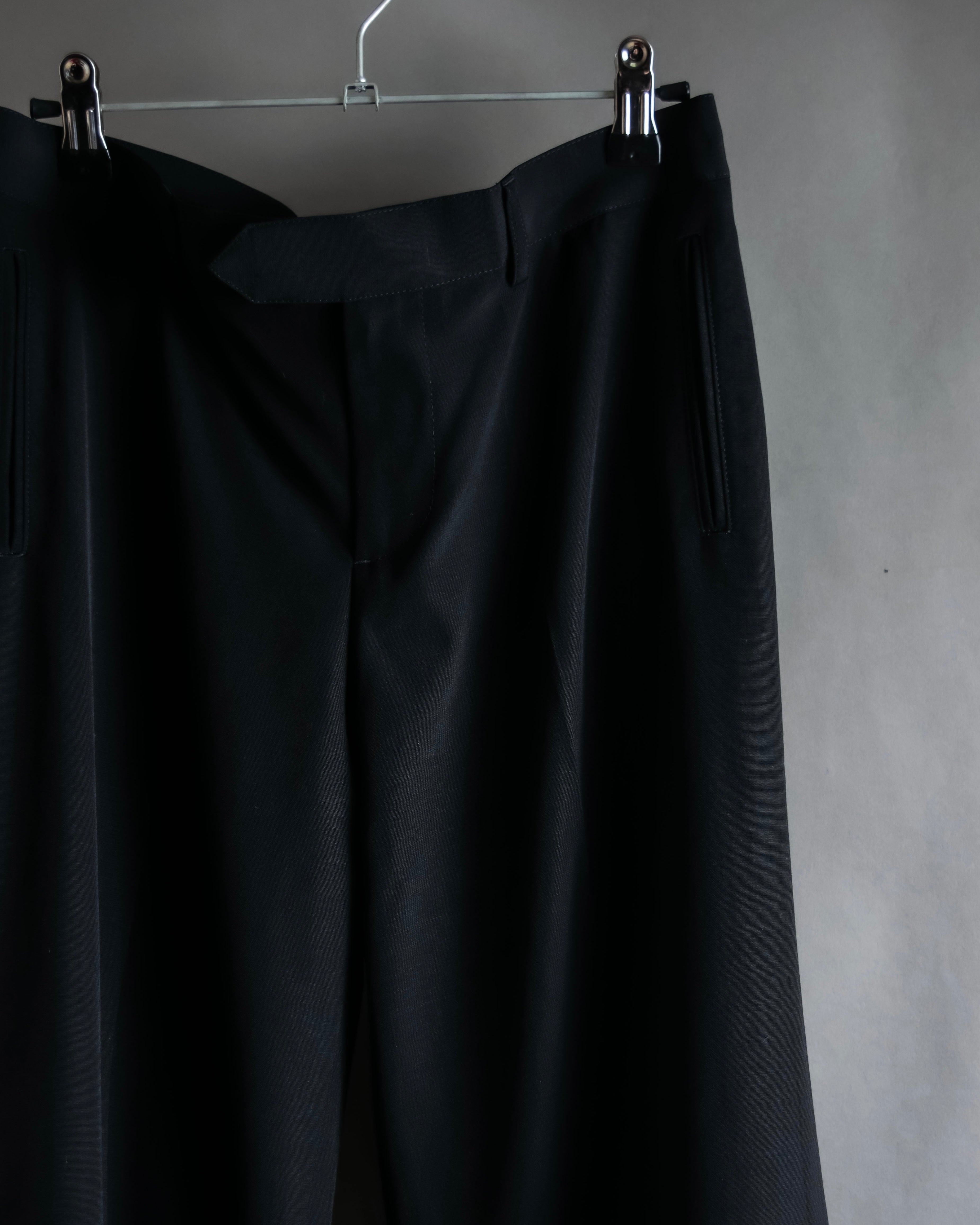 "JEAN PAUL GAULTIER FEMME"
 High-waisted straight draping slacks