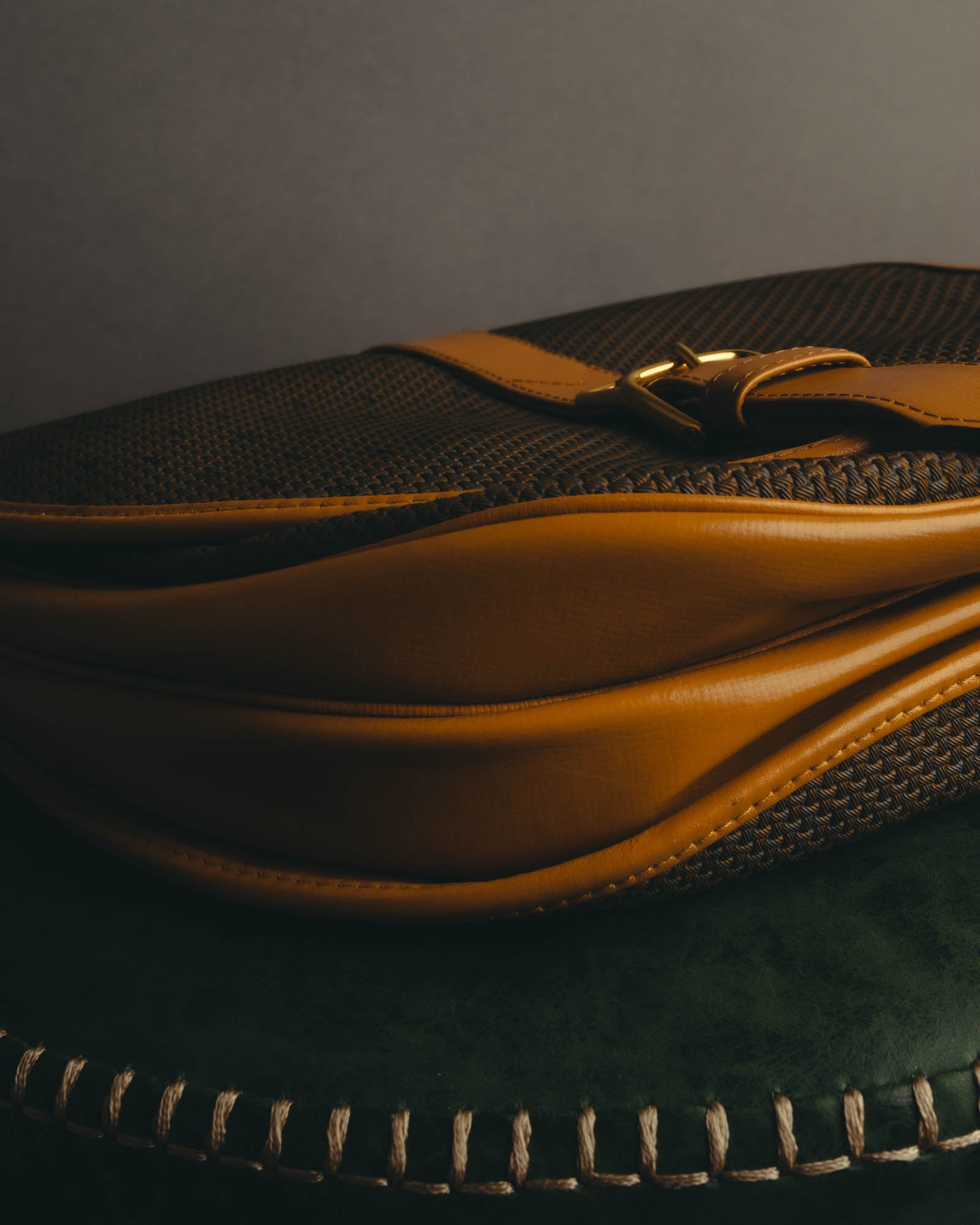 "Yves Saint Laurent" 70's-90's Woven leather shoulder bag