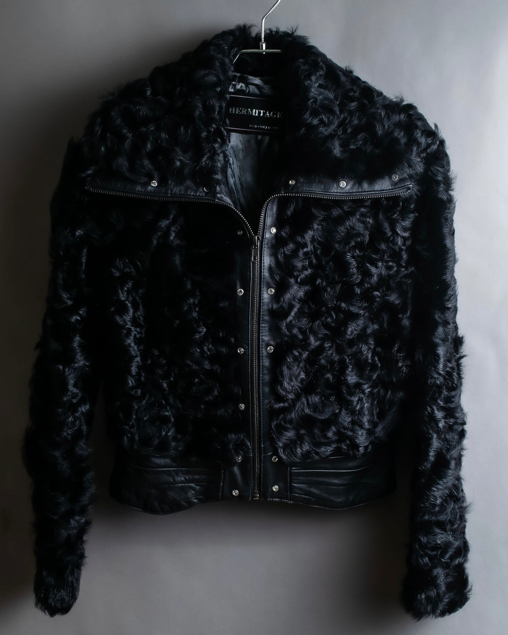 "HERMITAGE" Box silhouette double zipper fur blouson