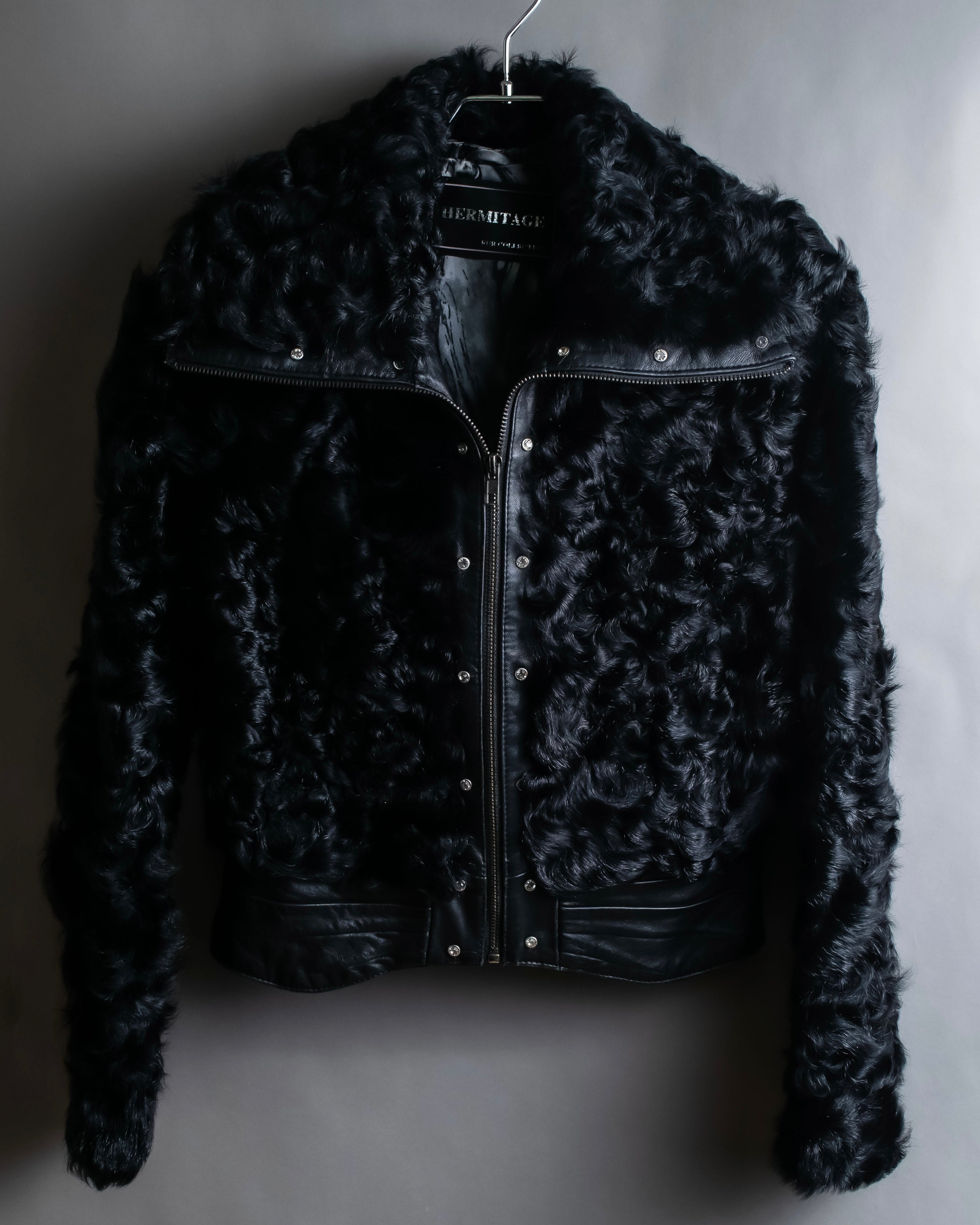 "HERMITAGE" Box silhouette double zipper fur blouson