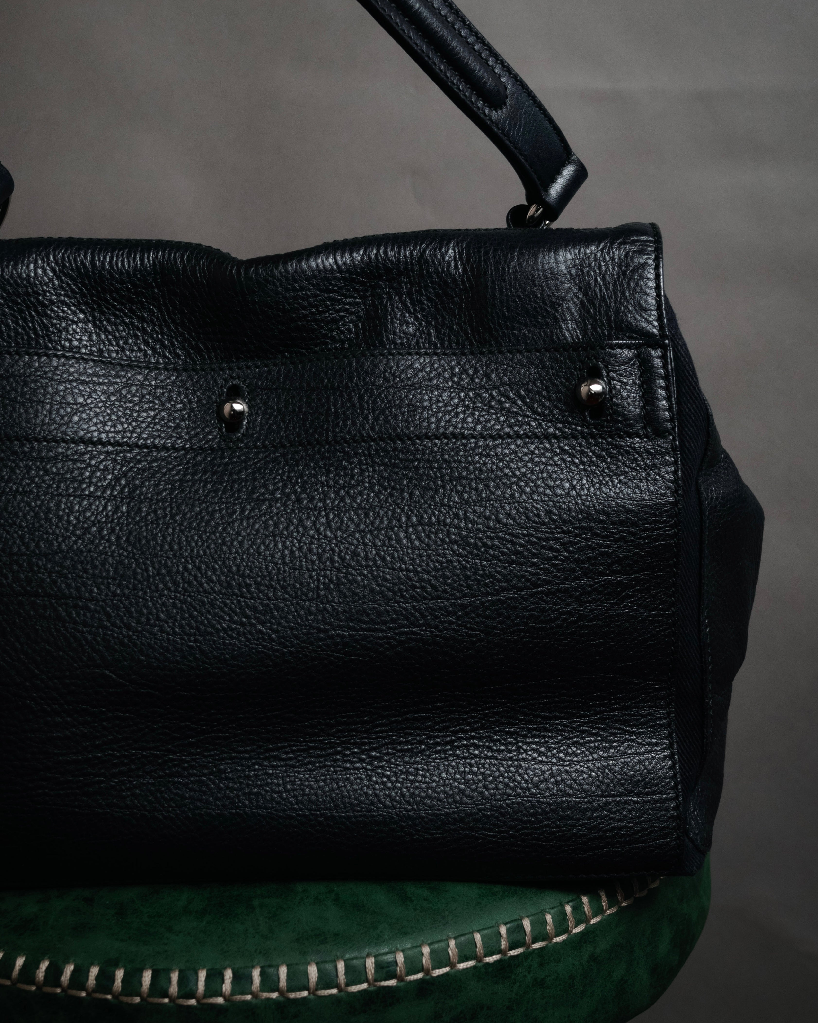 “YVES SAINT LAURENT” Late 2000s Muse Two grained leather flap hand bag