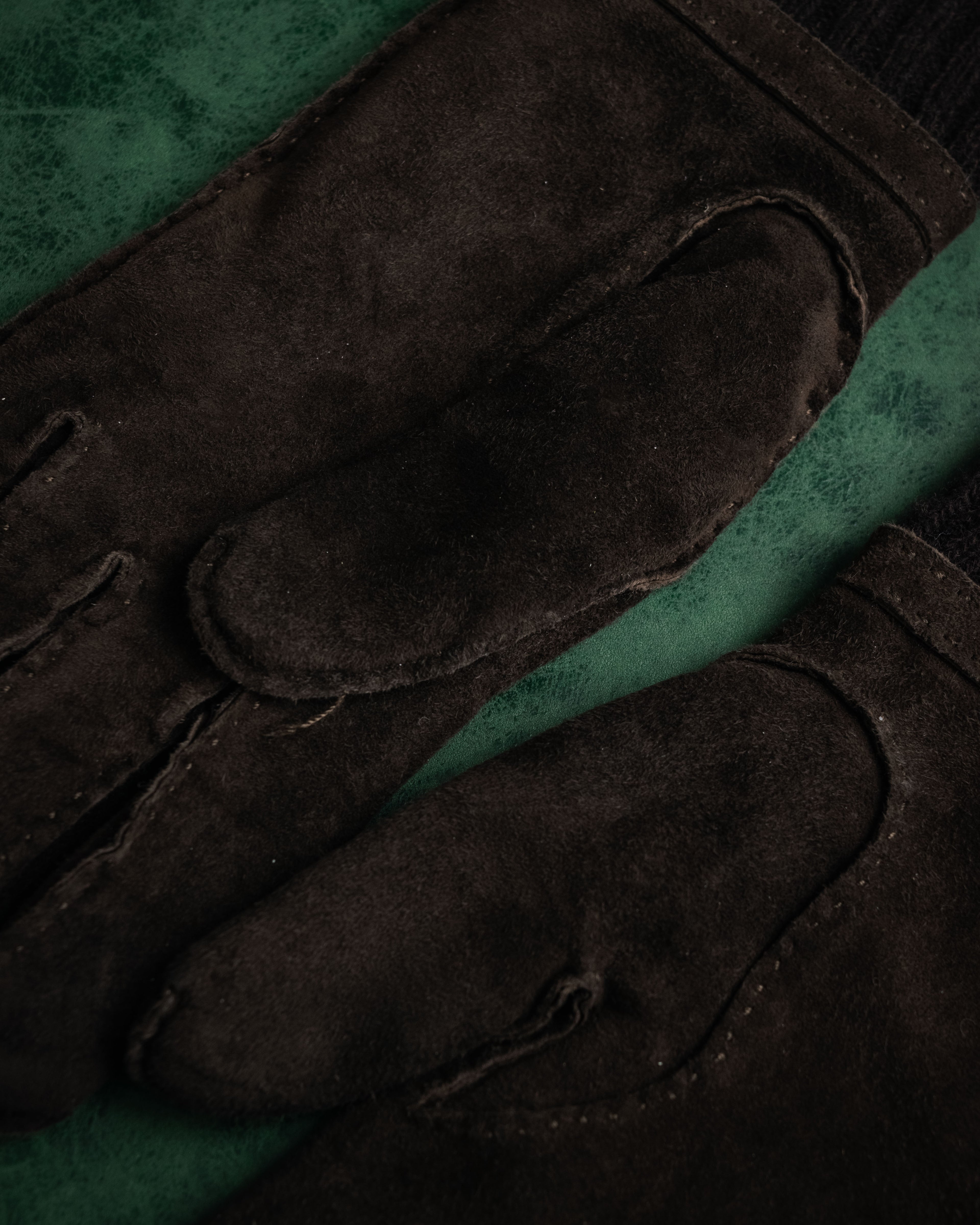 –SPECIAL– “HERMES” 80’s-90’s Cashmere lined suede driving gloves