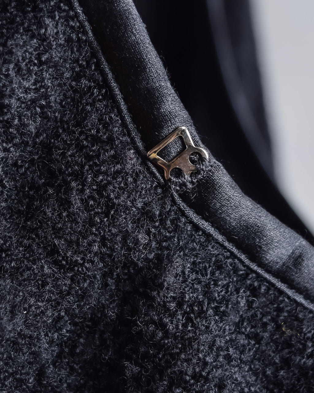 "GIANFRANCO FERRE" Structured wool satin ruffle inner detail set up