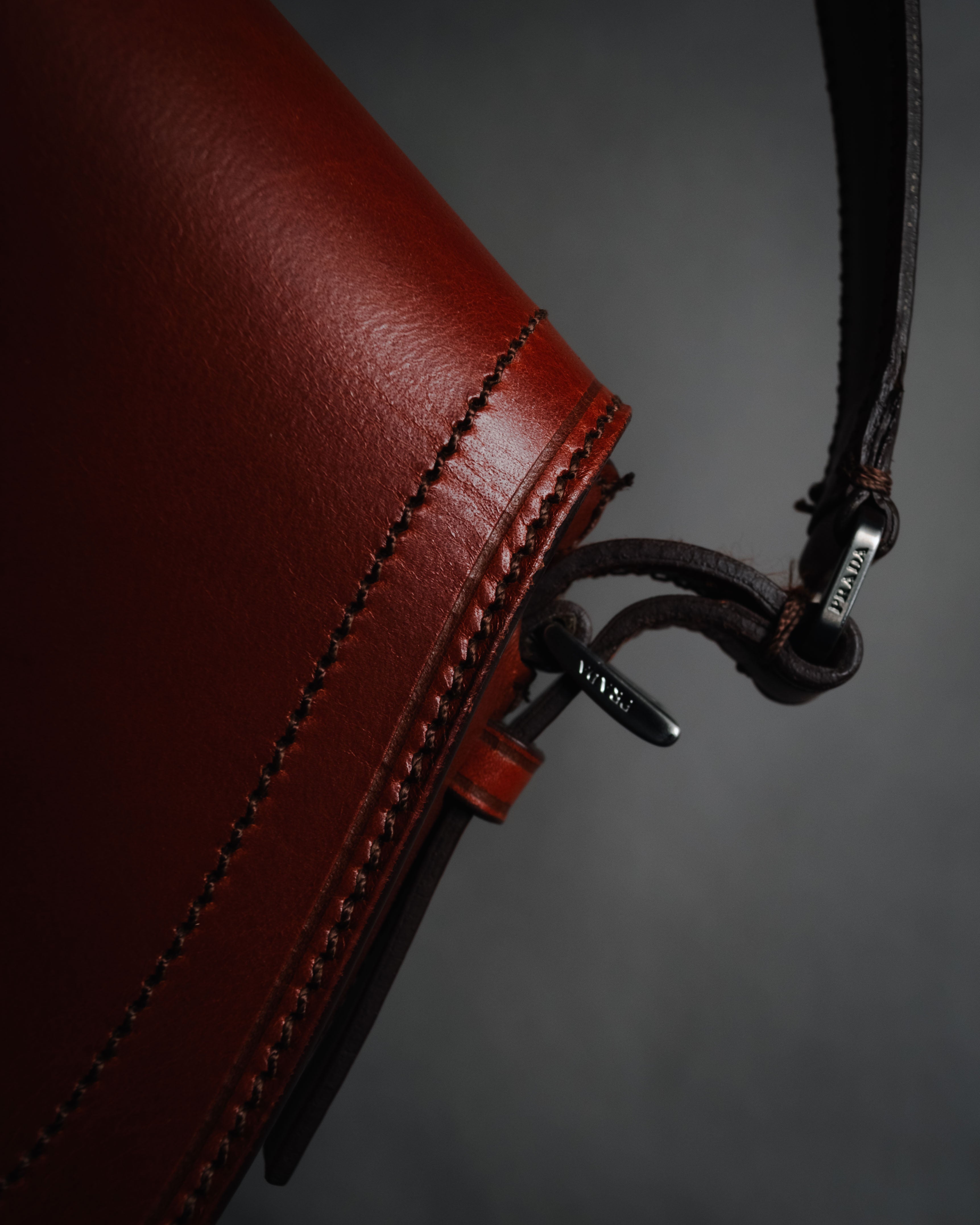 –SPECIAL– "PRADA" 90’s-00’s Minimal strap flap shoulder bag