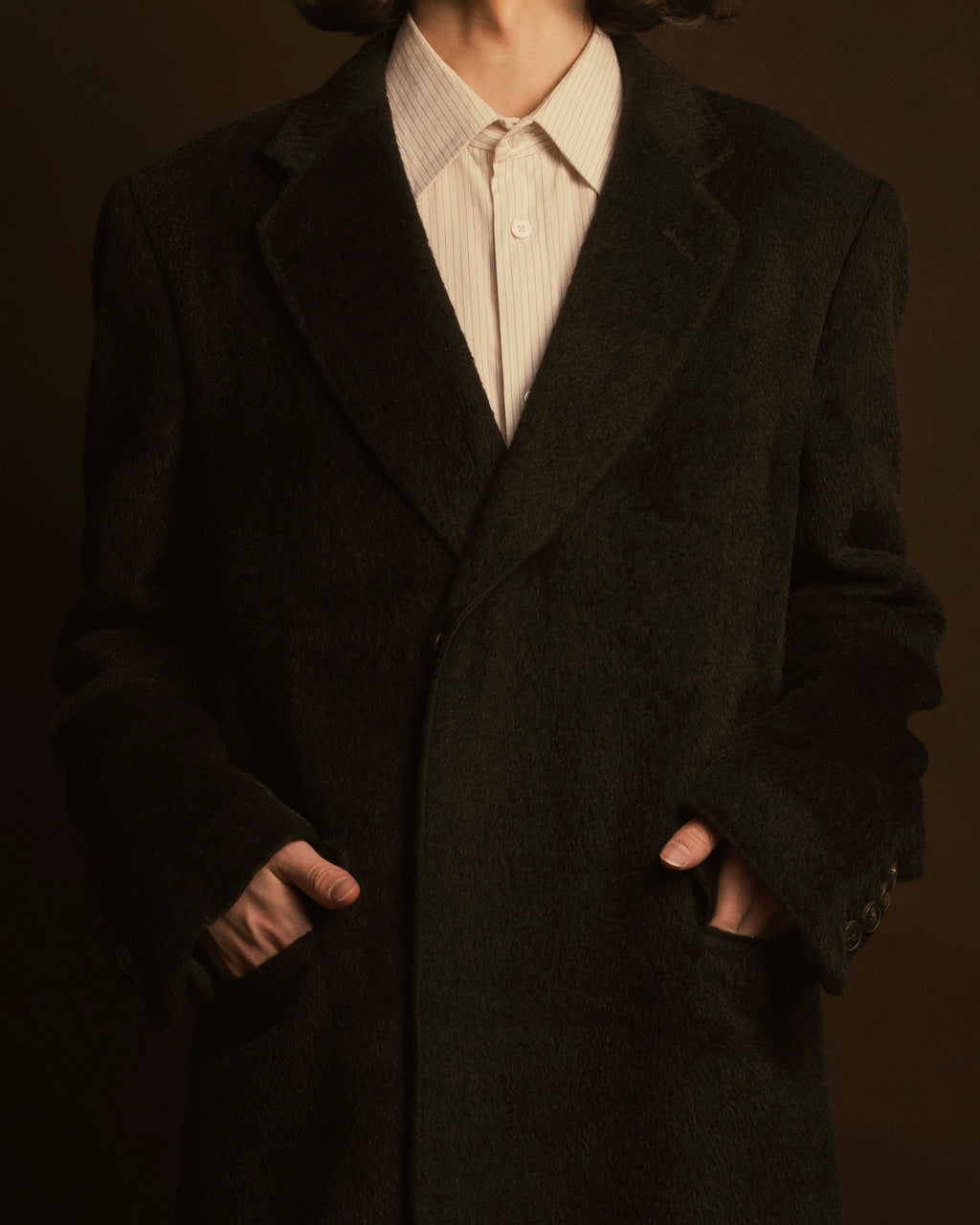 –SPECIAL– "GUCCI" 09-12’s Classically tailored llama-blend Chesterfield coat