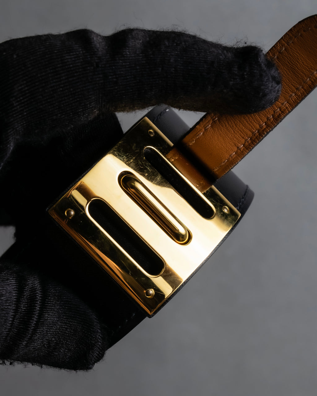 "HERMES" 2014 collection Kelly design leather bangle