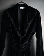 –SPECIAL– “Christian Dior”
80’s-90’s Velour lace trimmed robe coat