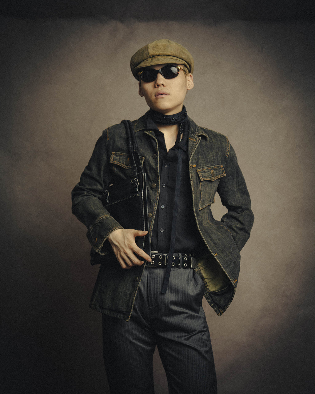 -MOOD MILLÉSIMES- 00’s faded black denim shirt jacket