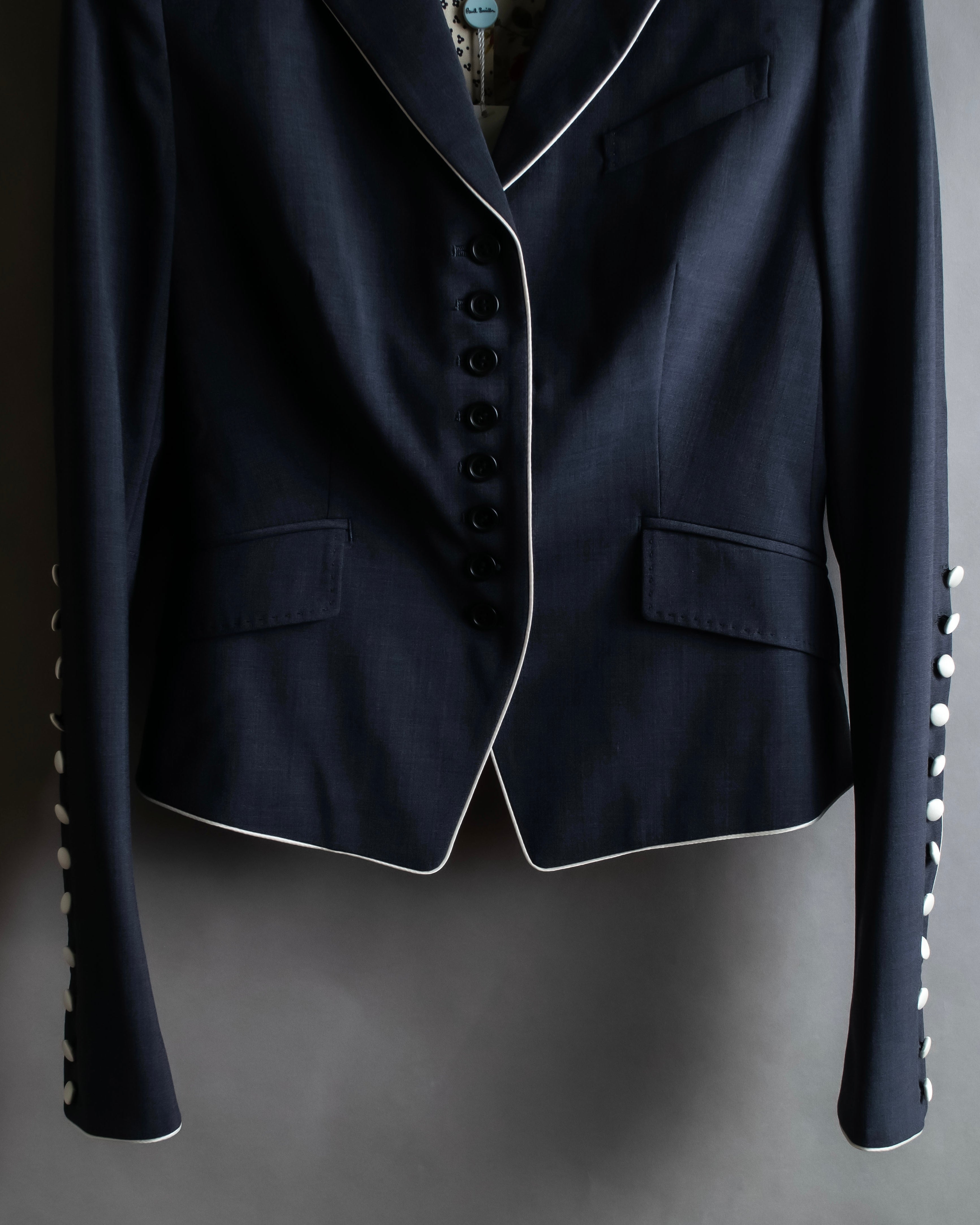 "PAUL SMITH" Consecutive button design compact jacket