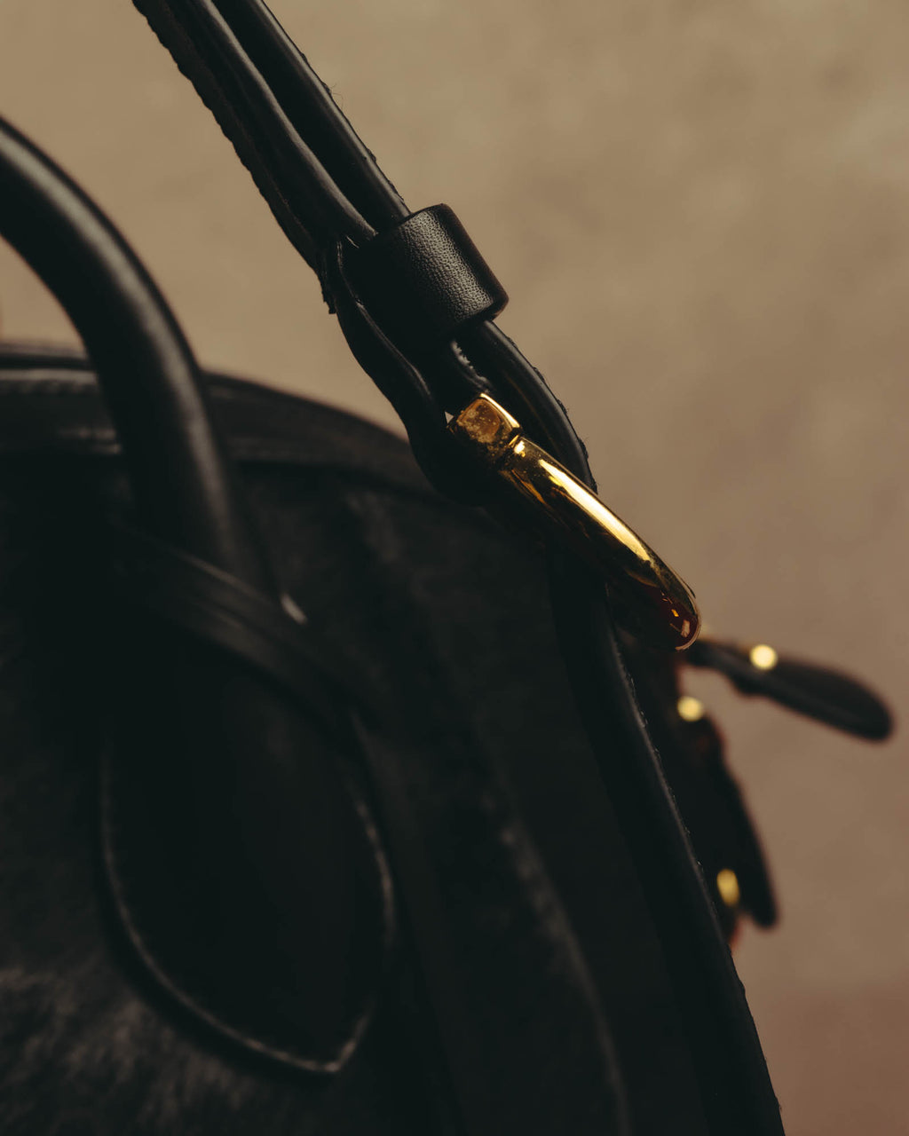 -SPECIAL- “Salvatore Ferragamo“ 90's-00's Gancini pony hair and leather dual-way boston bag