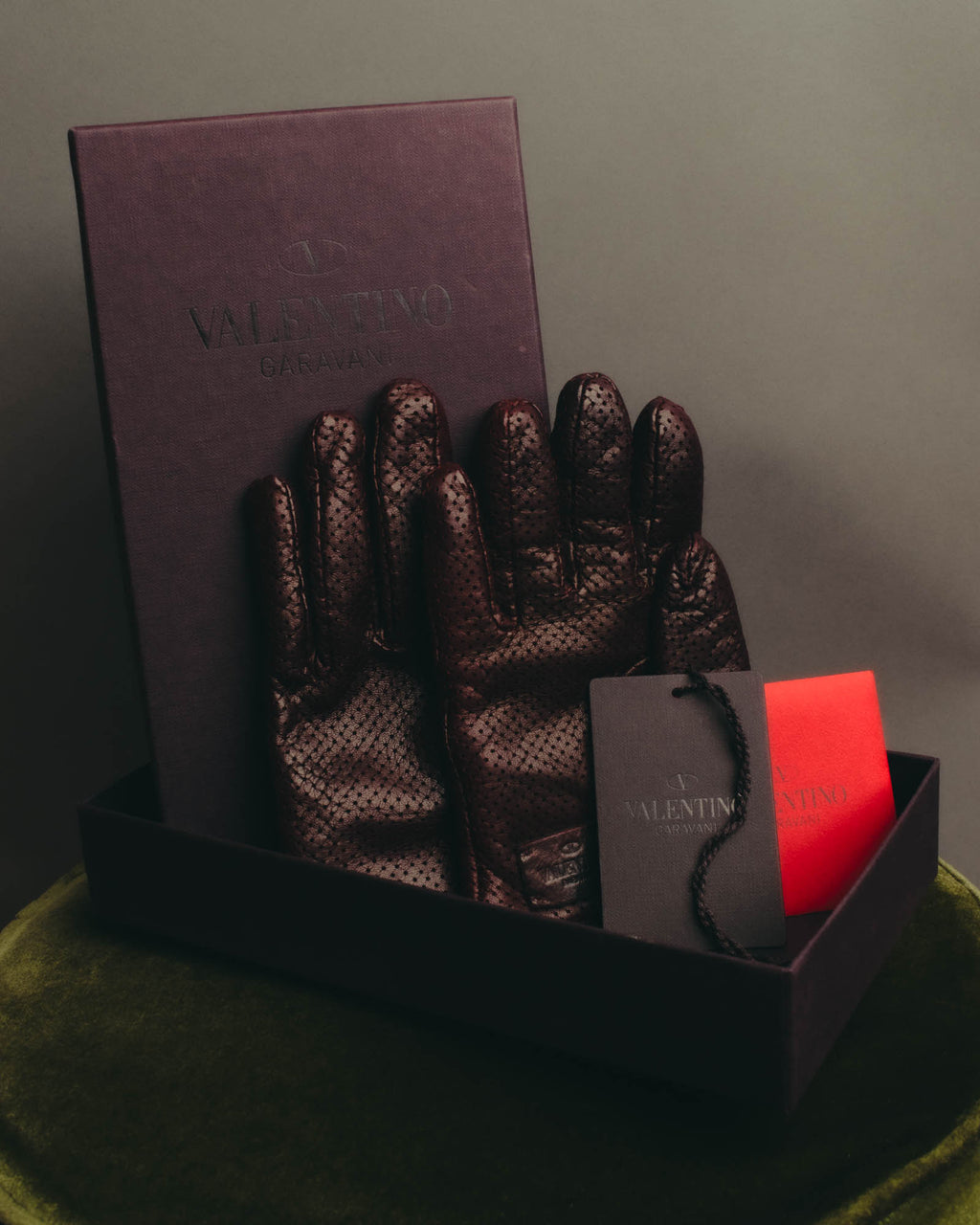 "VALENTINO GARAVANI" 2010's Burgundy perforated leather gloves