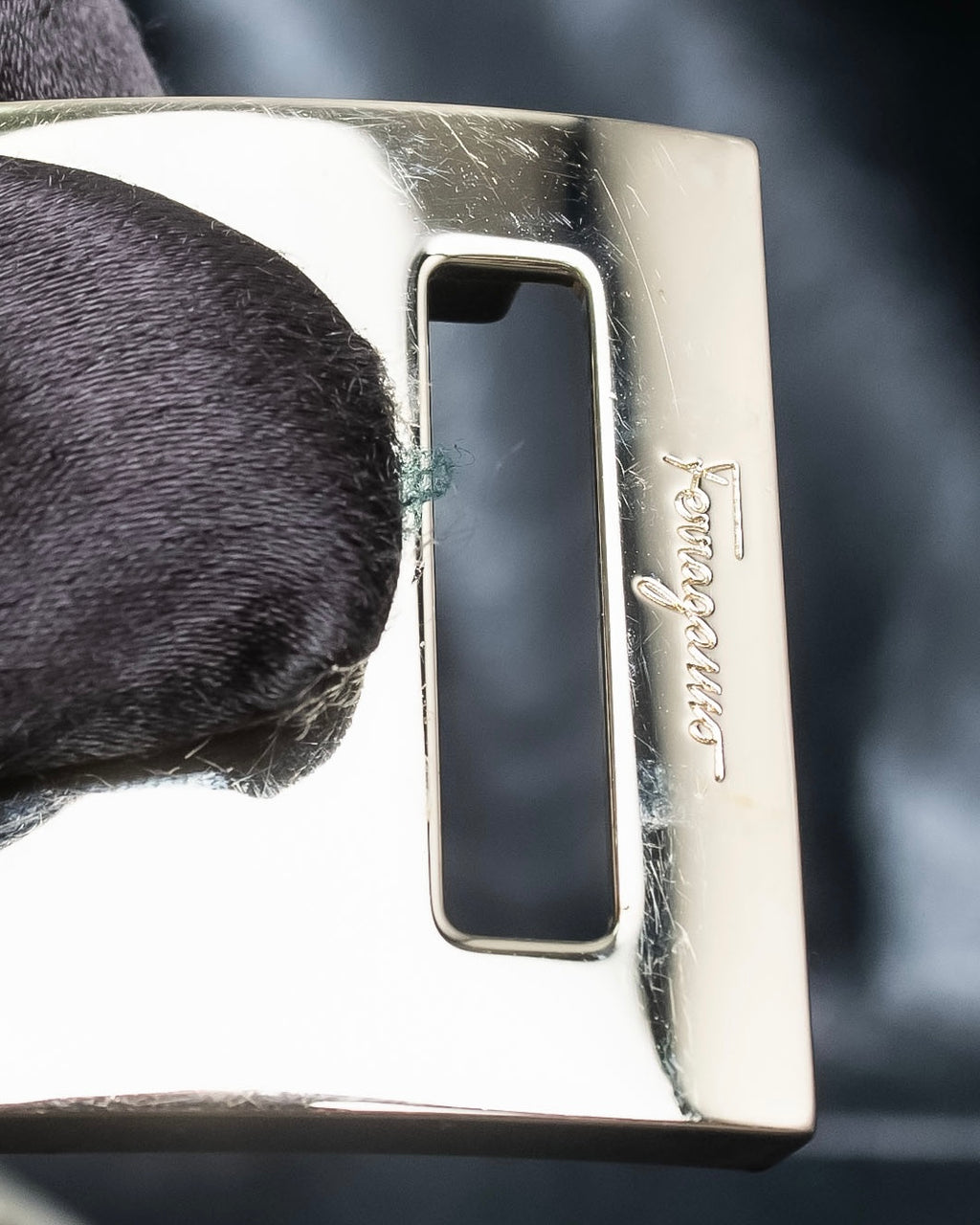 "Ferragamo" Gancini motif leather bangle