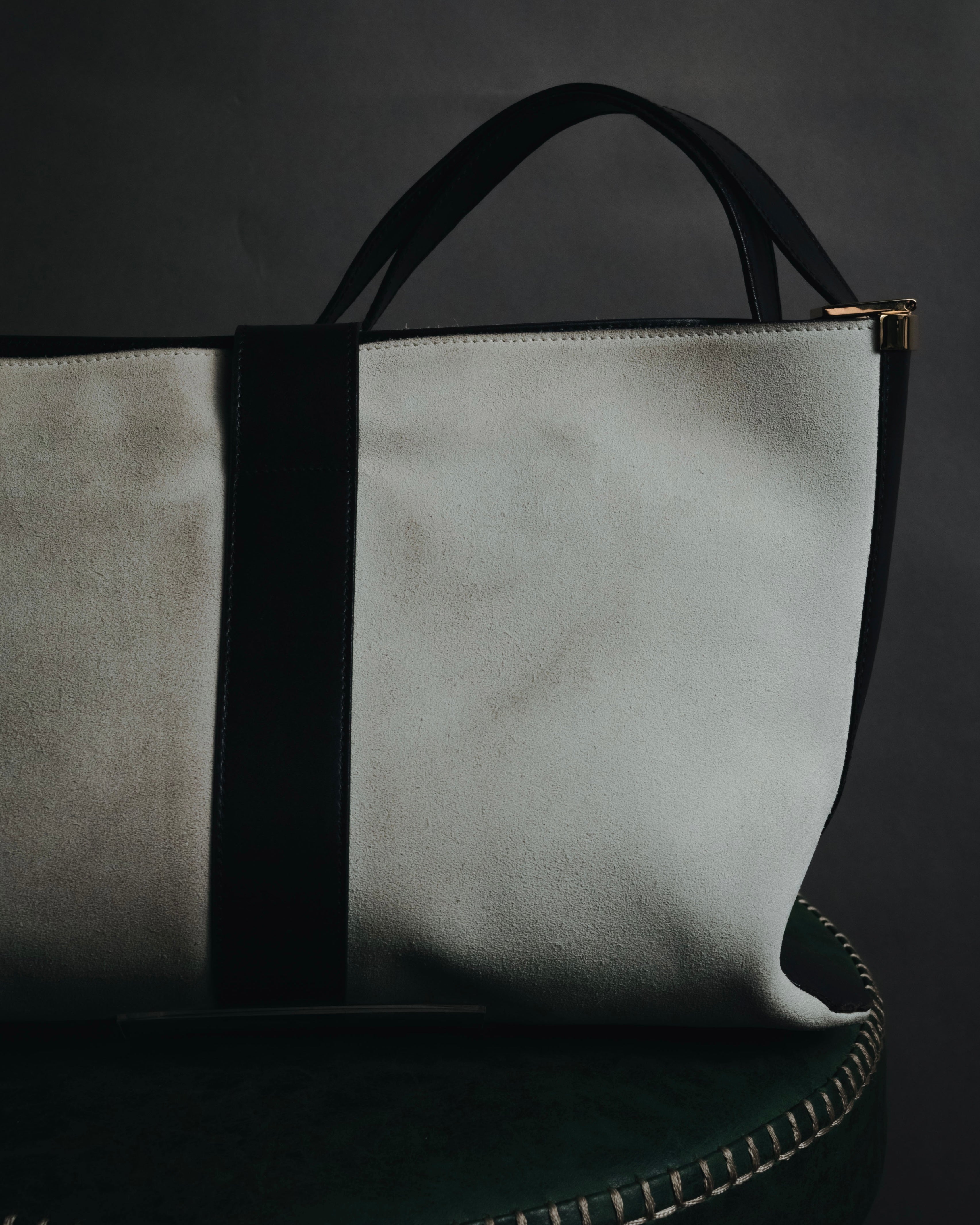 "GUCCI" 90’s-00’s suede piston-closure shoulder bag