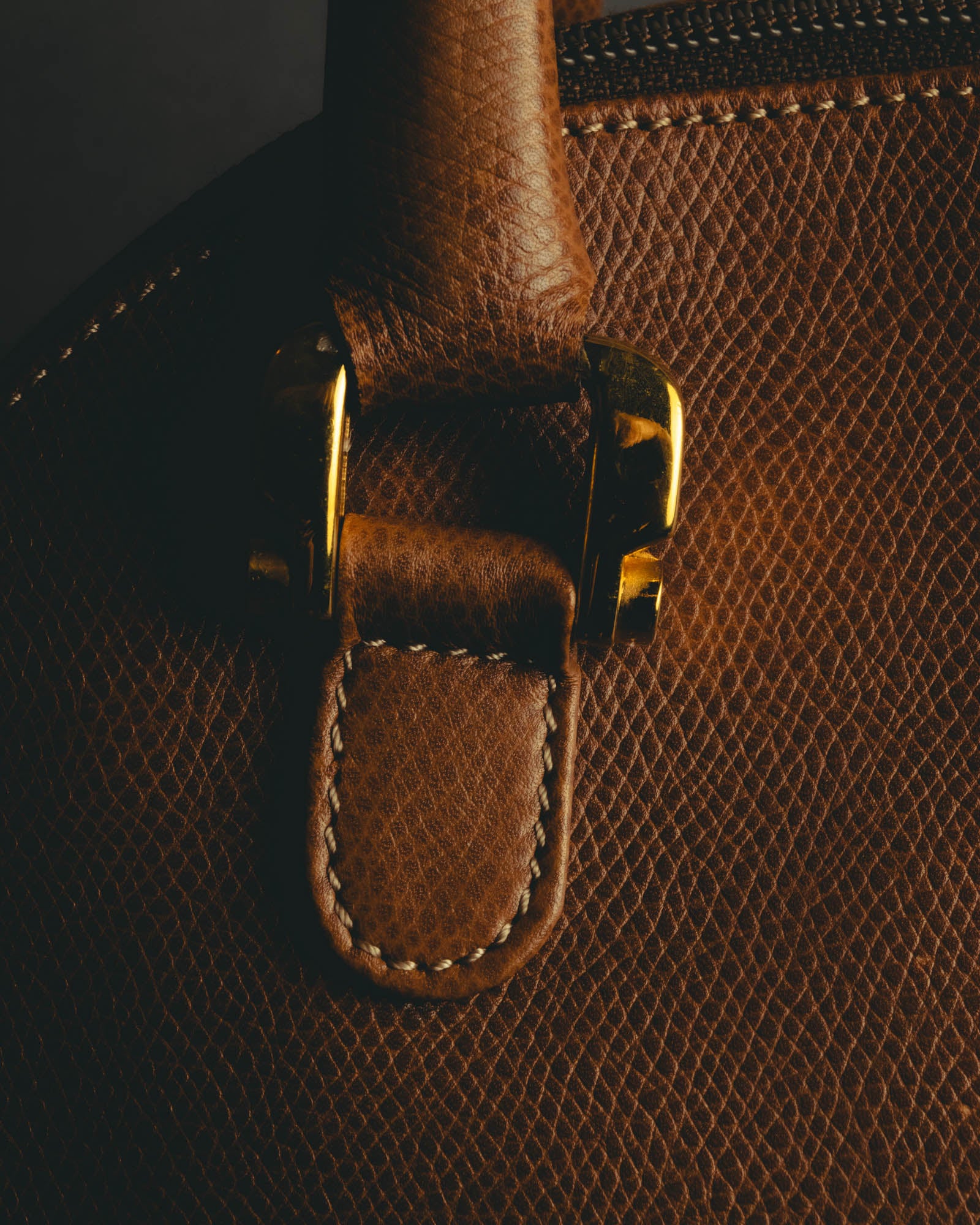 "LOEWE" 80s–00's logo embossed leather handbag