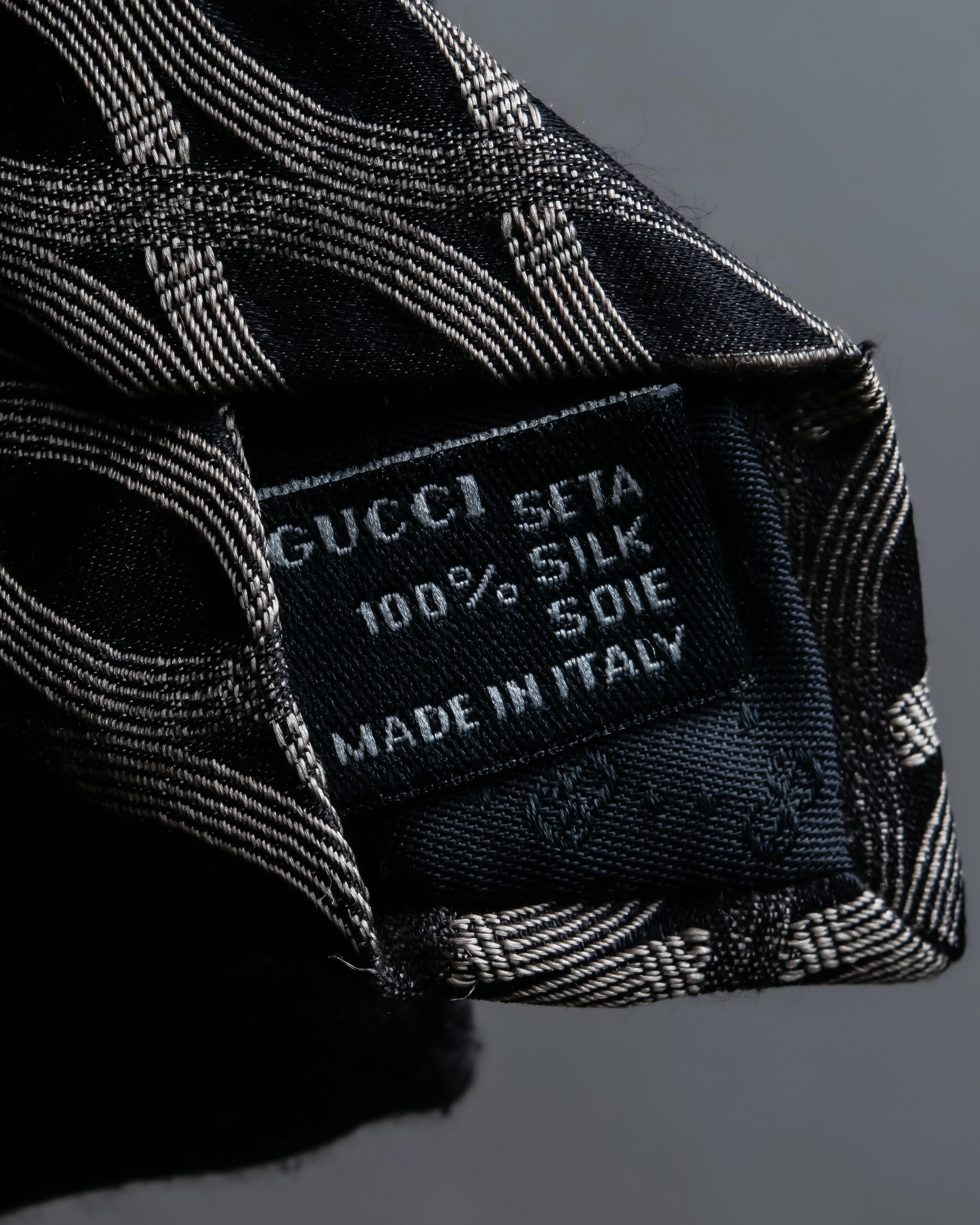 "GUCCI" Cord embroidery glossy necktie