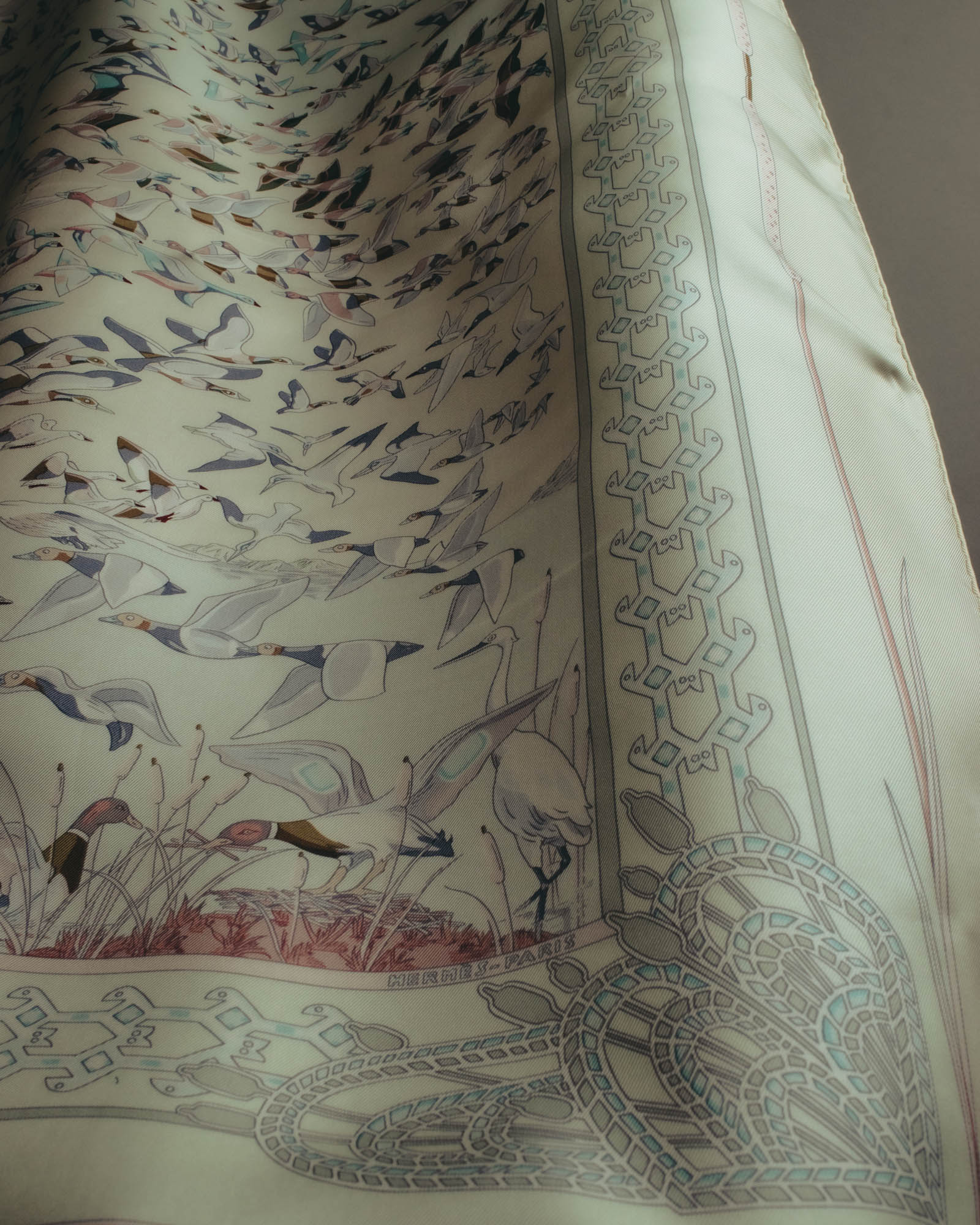 "Hermès" 00's Pastel bird print silk scarf
