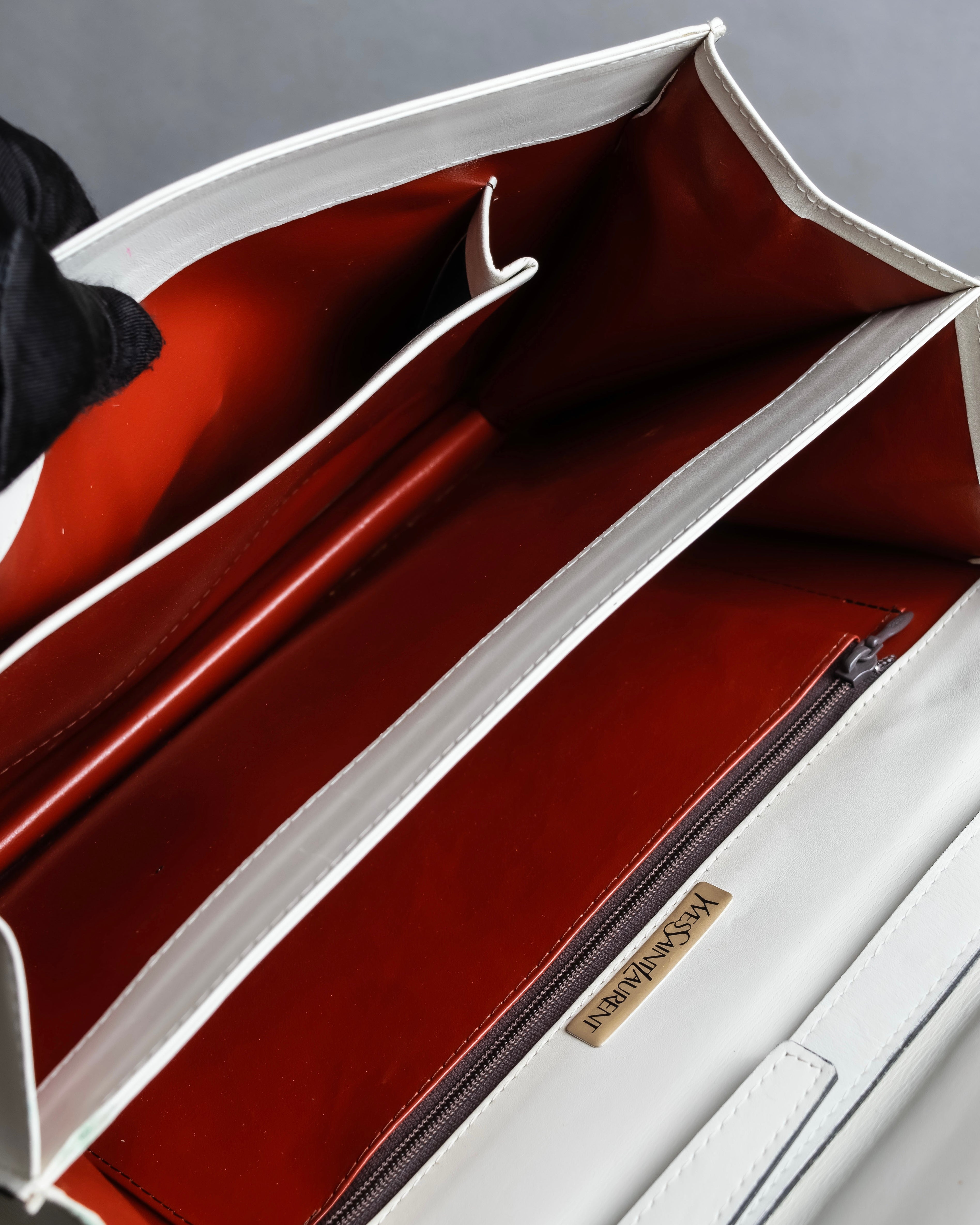 "YVES SAINT LAURENT" Large tab detail white leather shoulder bag