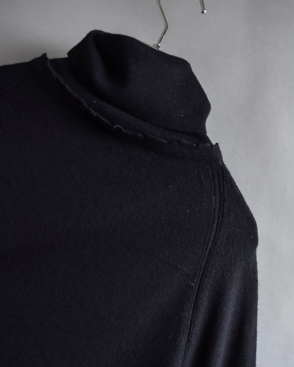 "DIOR" Edith Slimane period double high neck processing knit