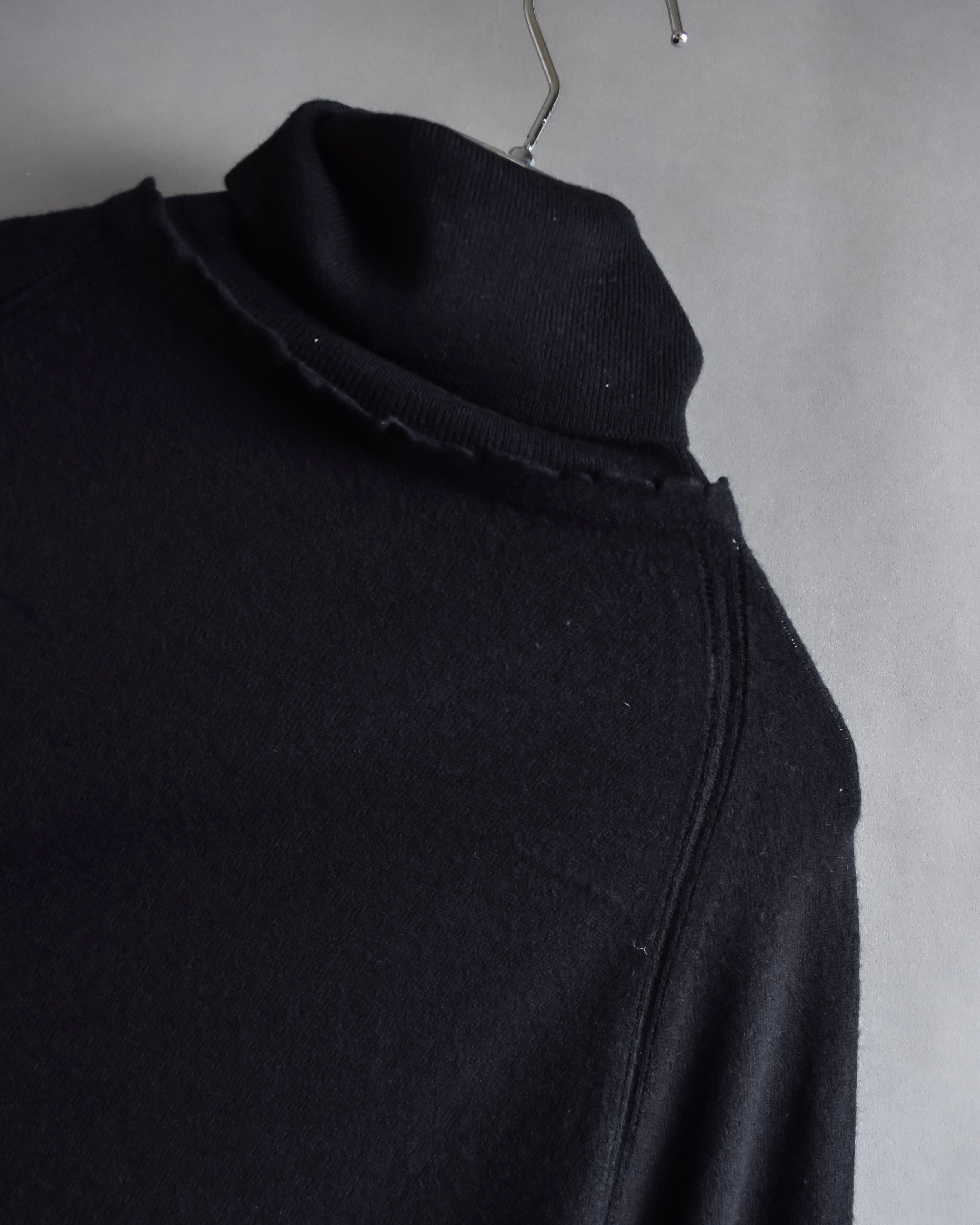 "DIOR" Edith Slimane period double high neck processing knit