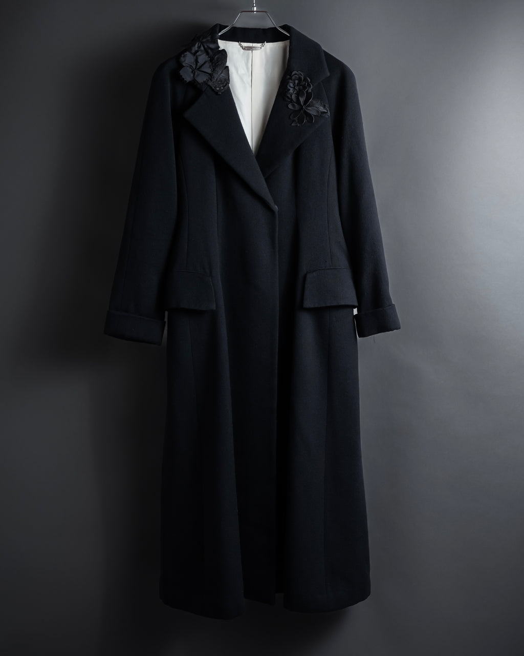 “KEITA MARUYAMA” Floral appliqué one-button chelsea coat