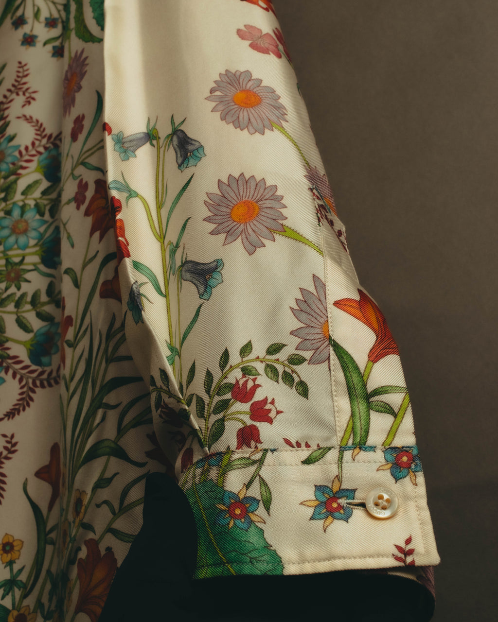 -SPECIAL- “GUCCI” 2015-2022 Botanical printed silk shirt