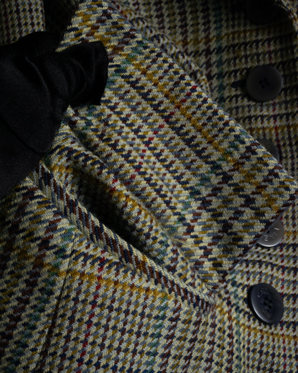 "CELINE" 90’s–00’s checked velvet collar coat