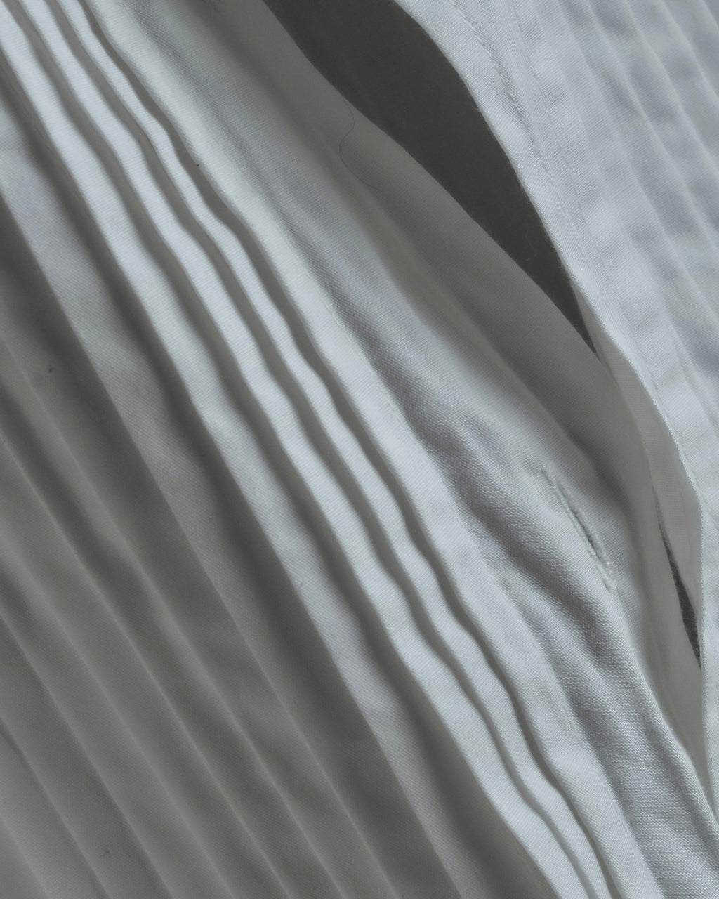 "Christian Dior" Pintuck design wide spread collar dress shirt