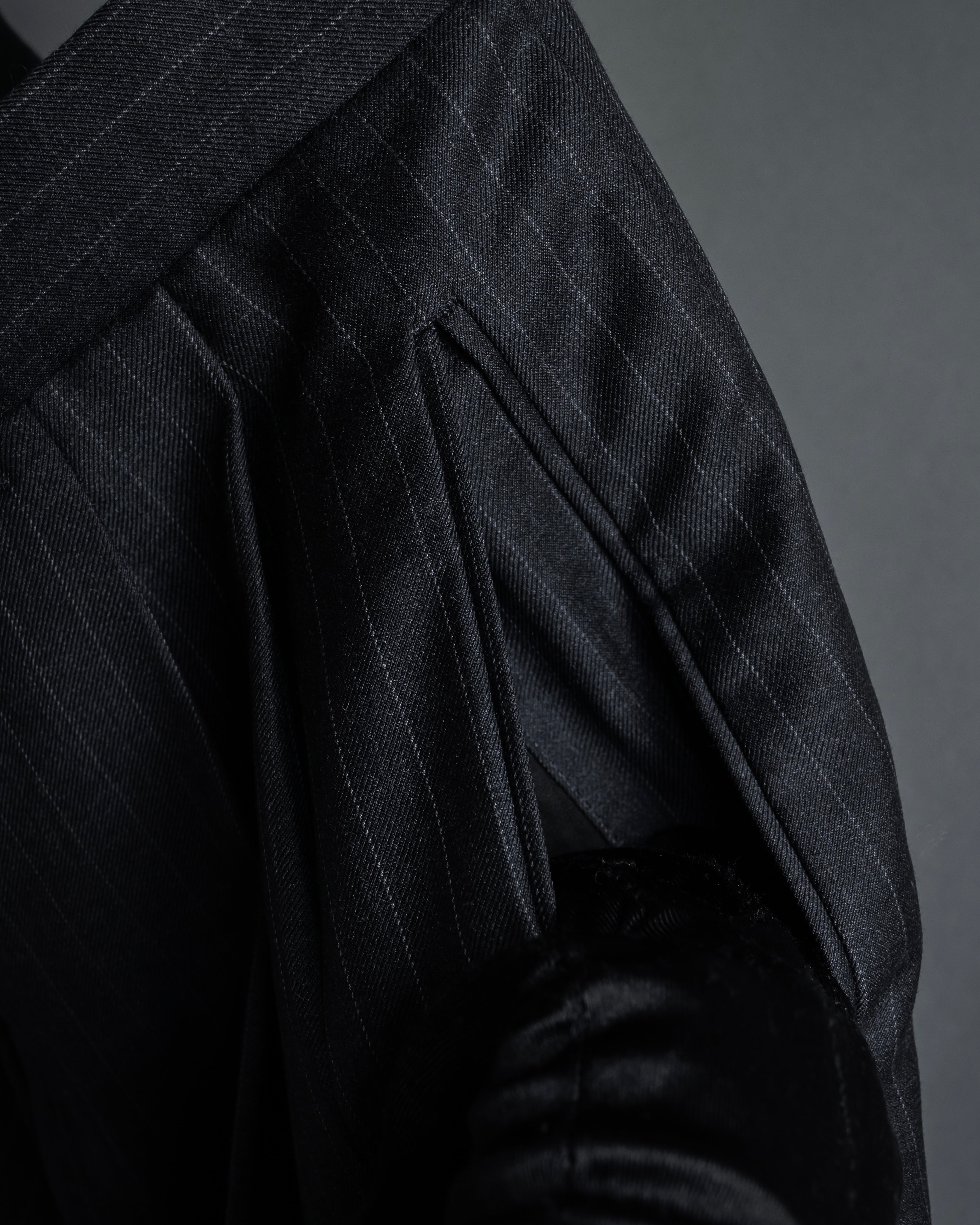 "ARMANI COLLEZIONI" Deep charcoal pinstripe set up