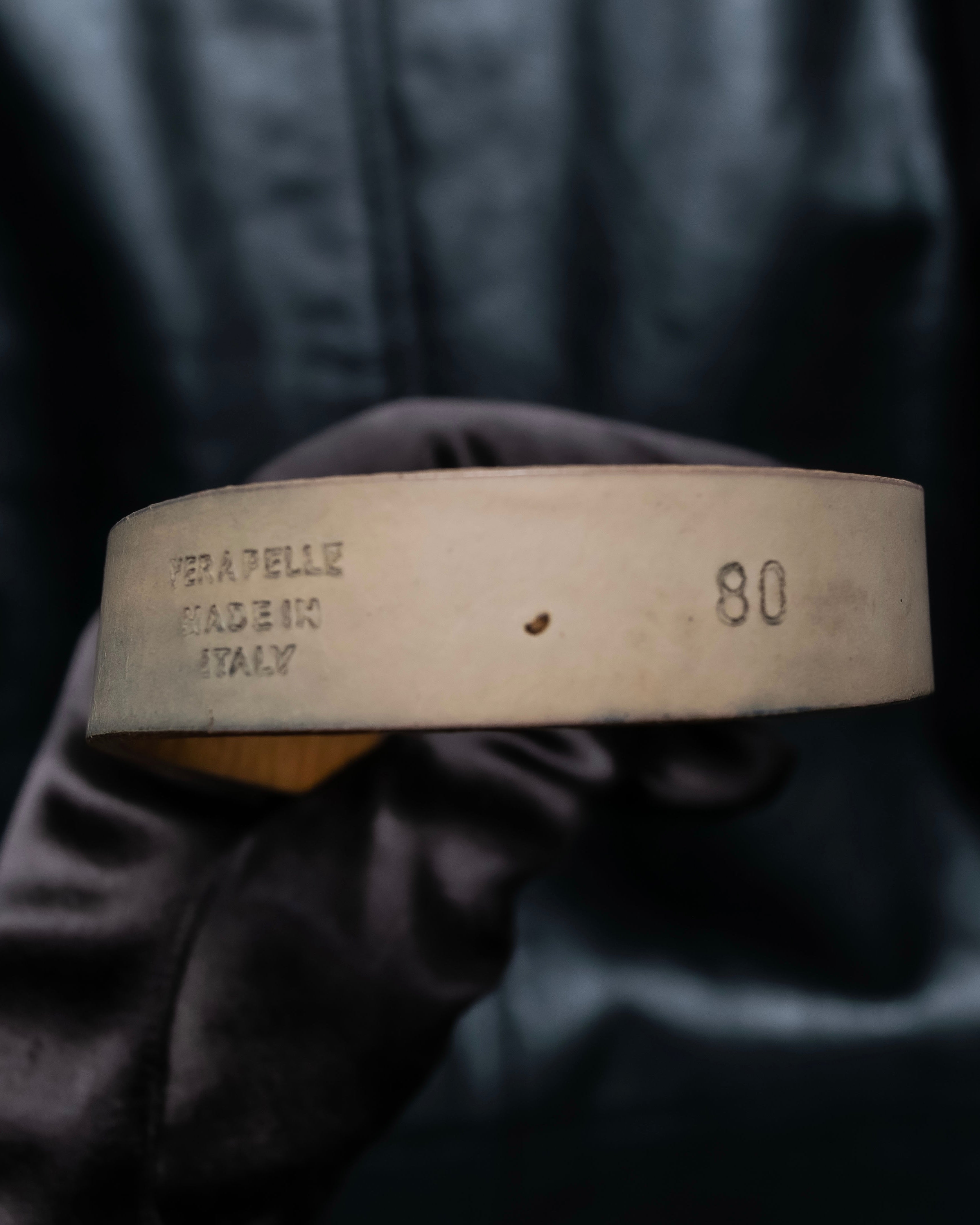 "Maison Martin Margiela" No. 11 Bella Pelle minimal design leather belt