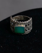 "Vintage green stone top silver ring"