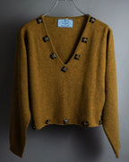 "PRADA" Jewelry decorative design V-neck knit