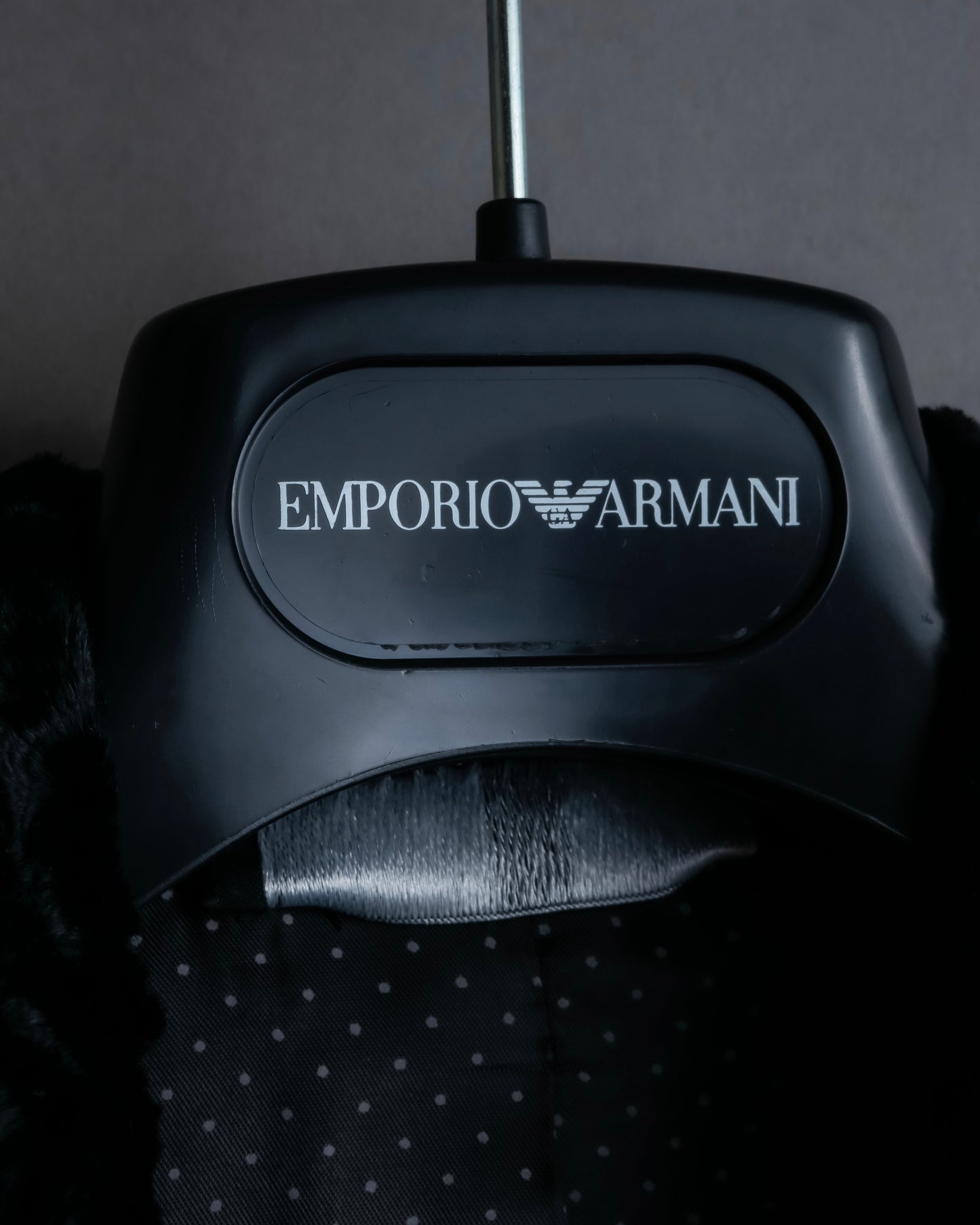 "EMPORIO ARMANI"  Dimensional wave pattern velour like chester coat