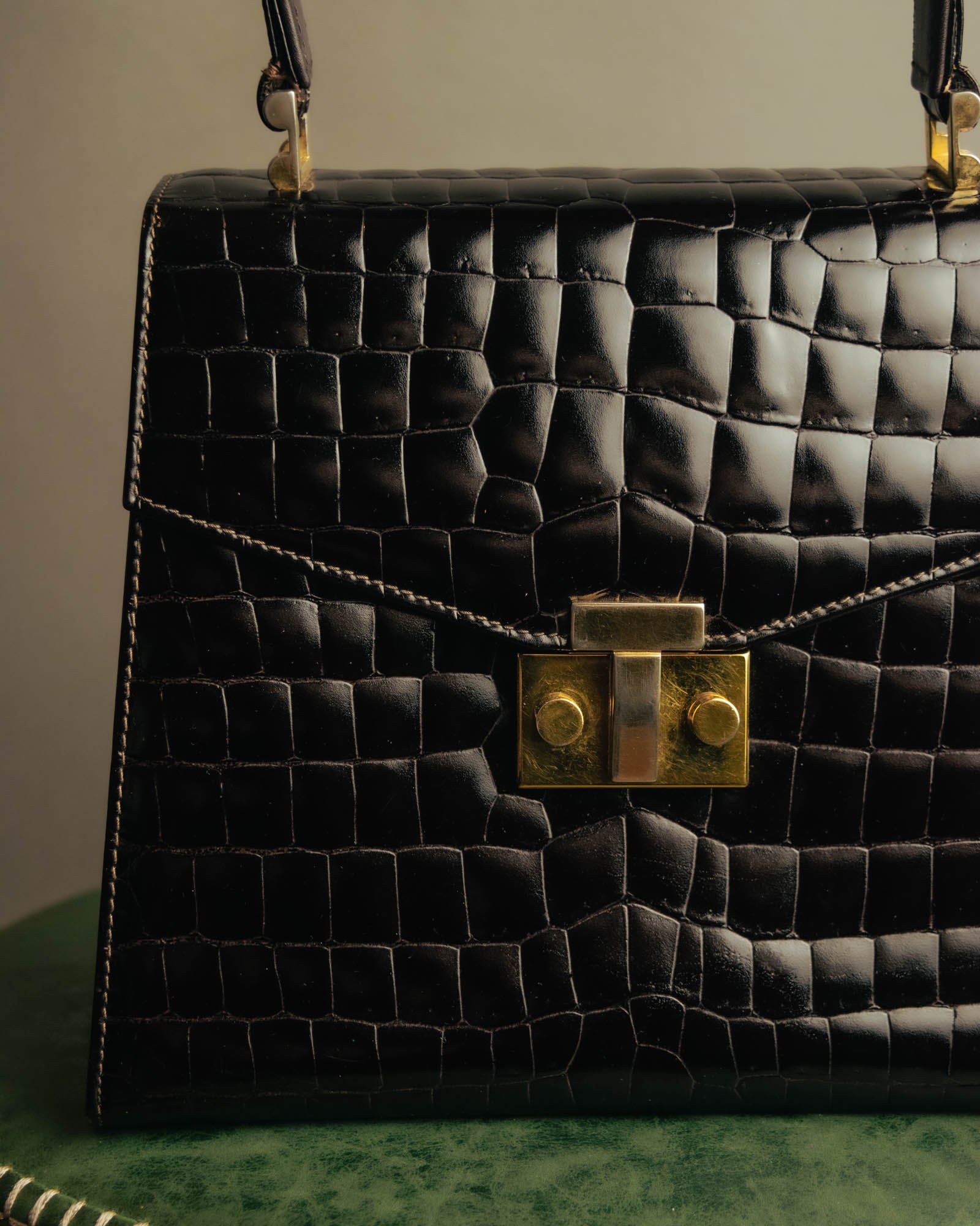 -SPECIAL- "TIFFANY & CO." 70's-80's Shiny crocodile top handle bag