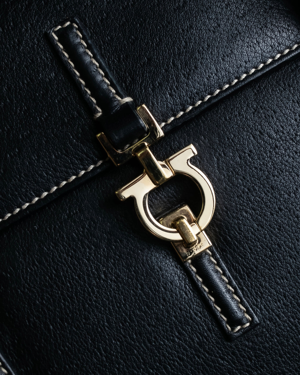 "Salvatore Ferragamo" Gancini motif design leather one-handle bag