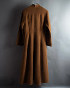 -SPECIAL- "Christian Dior" 80's-90's
Shaped flare silhouette collarless coat